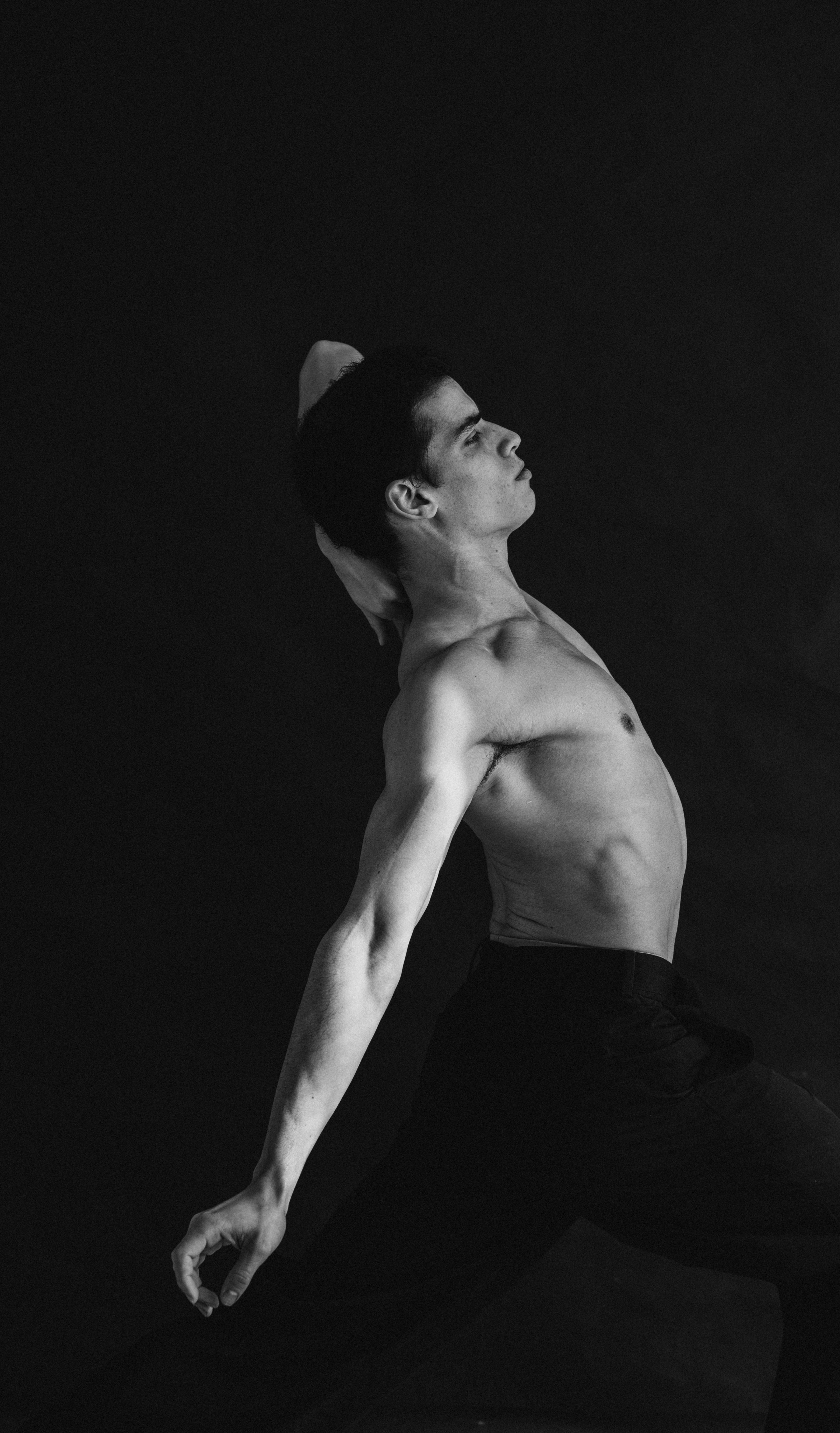 DANCERS. Victoria Olonen – Cinematic Portrait Artist | Helsinki & Europe