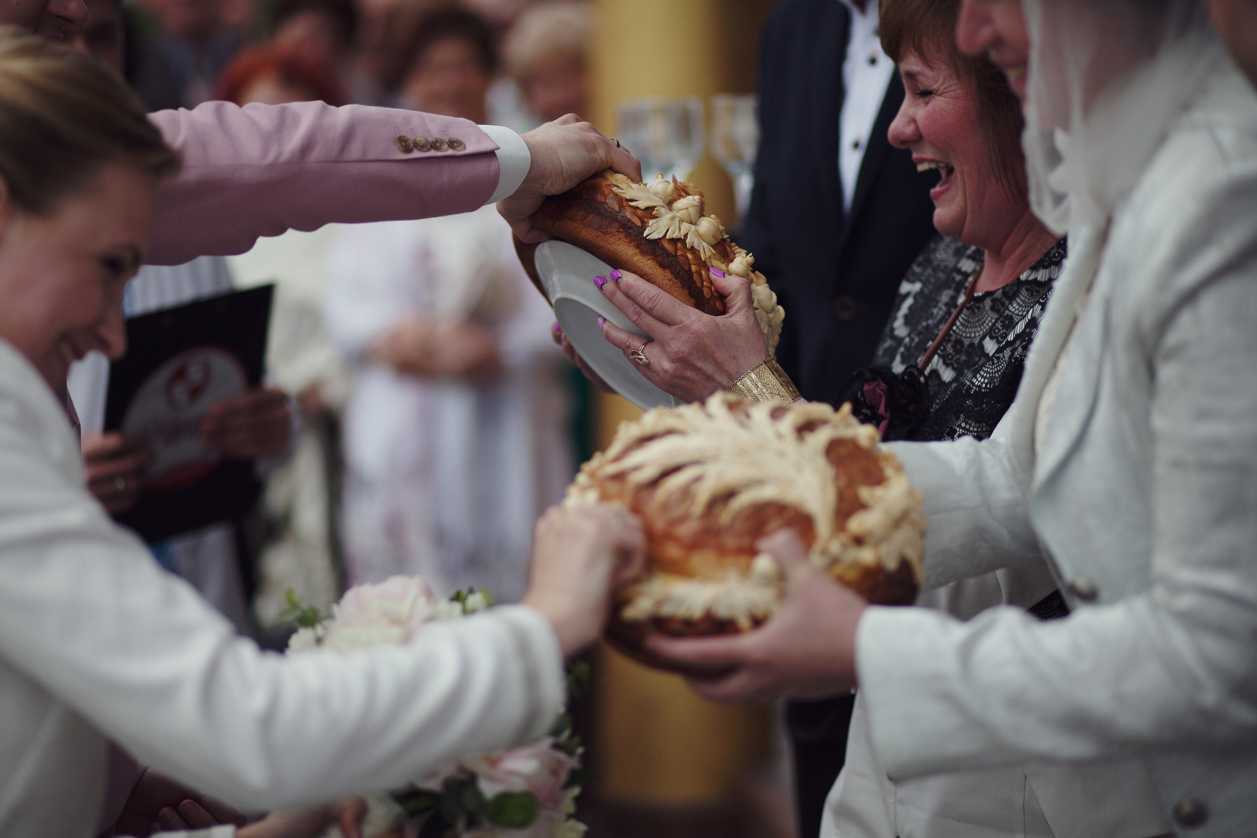 Robert & Andriana, Lviv. Denny Savon — Photographer in Santorini | Weddings, Love Stories & Flying Dress