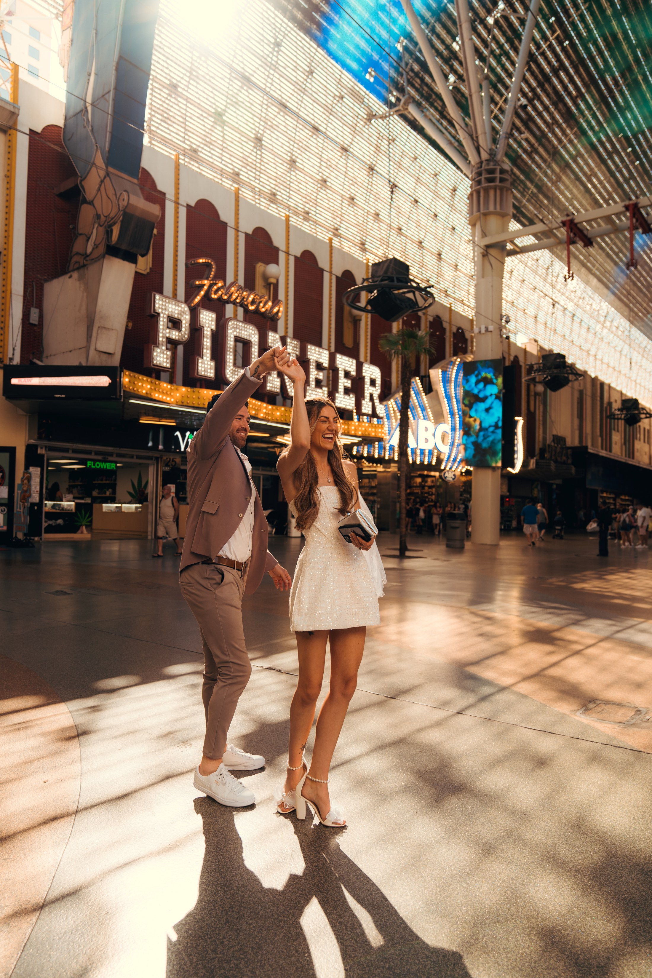 Chelsea&Craig. 9.3.24. Wedding & elopement photographer Viktoriya Kravtsov. Las Vegas