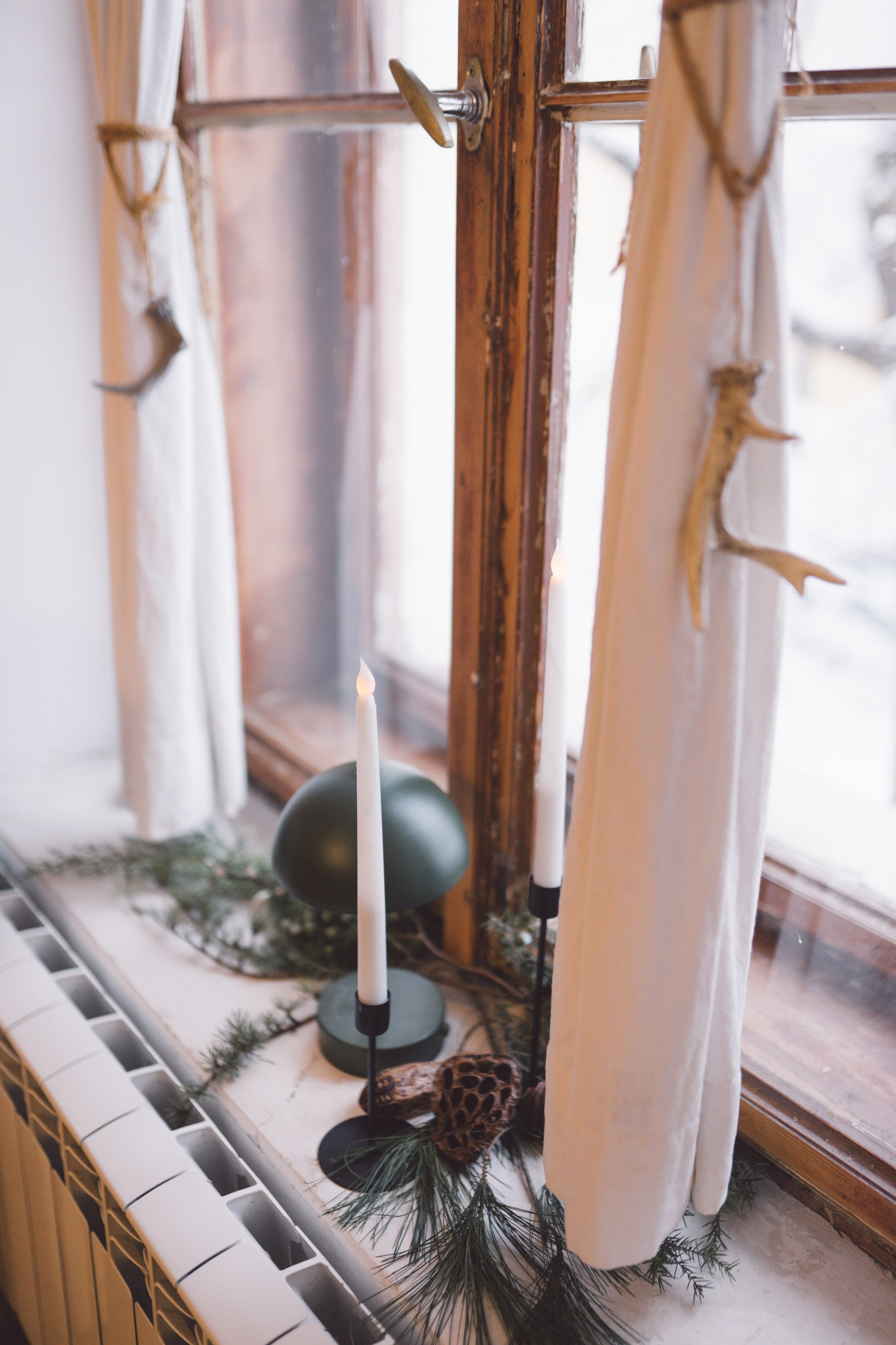 Fotografie de Eveniment Brașov: Povești Vizuale | Mădălina Beda. Madalina Beda- Artist vizual, fotograf, doula la nastere, consultant babywearing Brasov si in toata tara