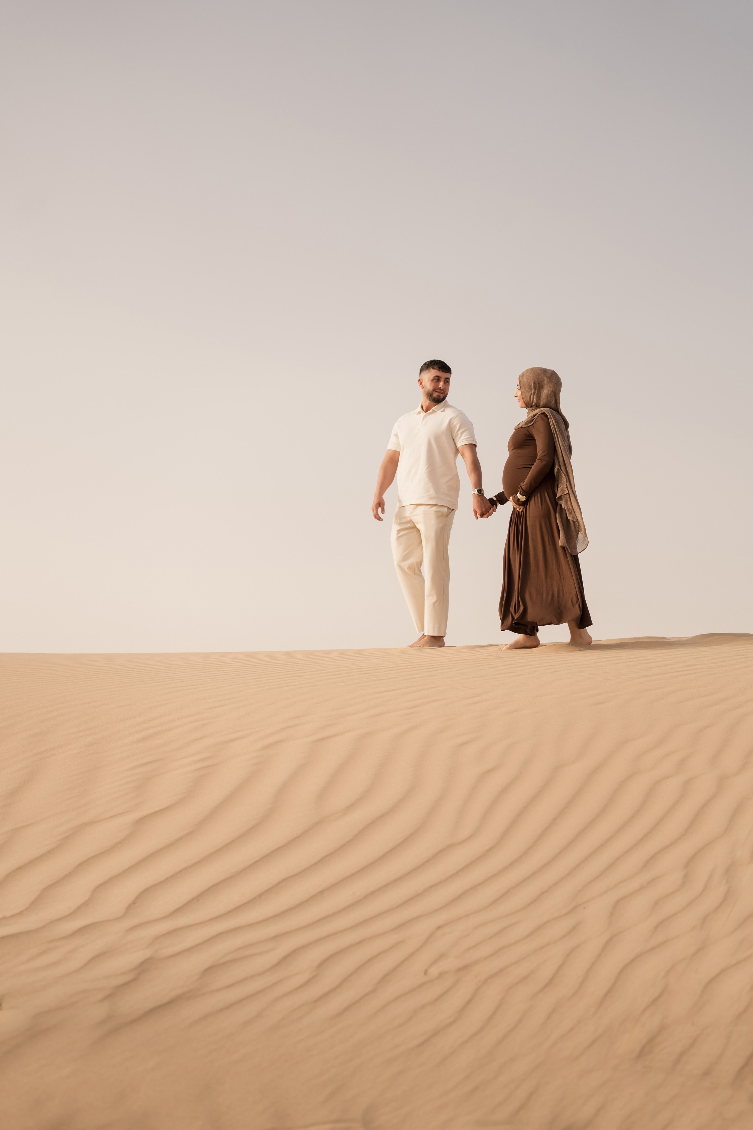 Whispers of love. Angela Iakovleva — Family Photographer in Dubai