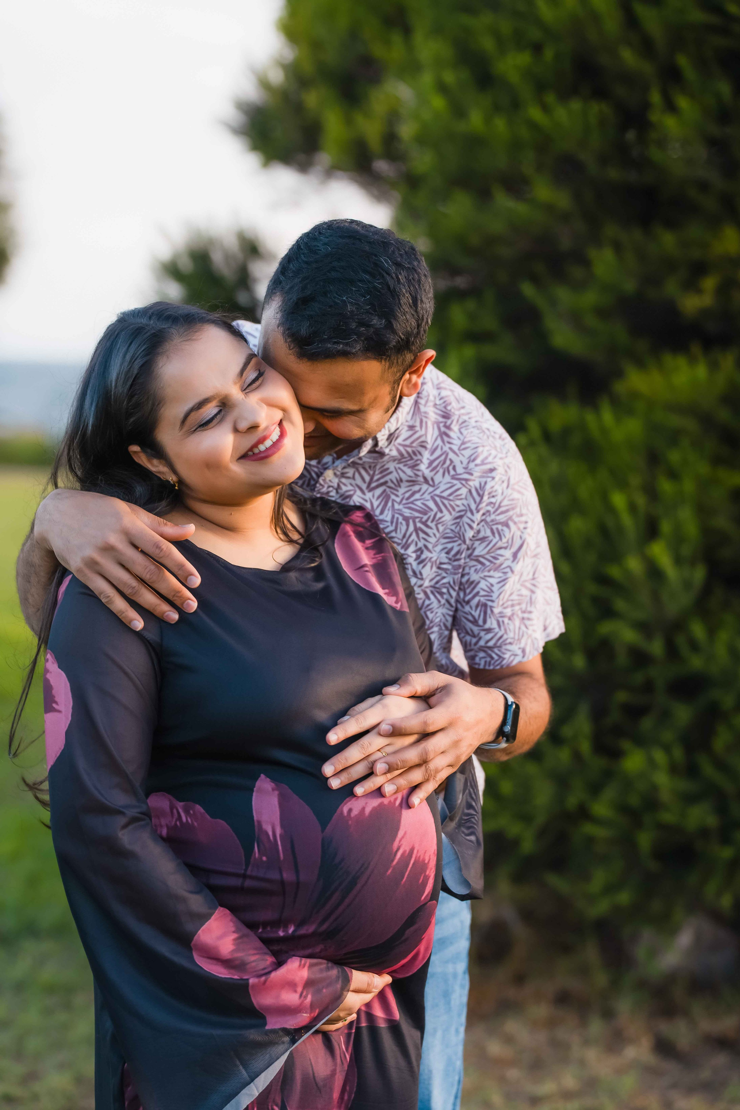 Maternity photographer Berwick, Brighton pregnancy portraits, Frankston maternity sessions, Caulfield fine art maternity.