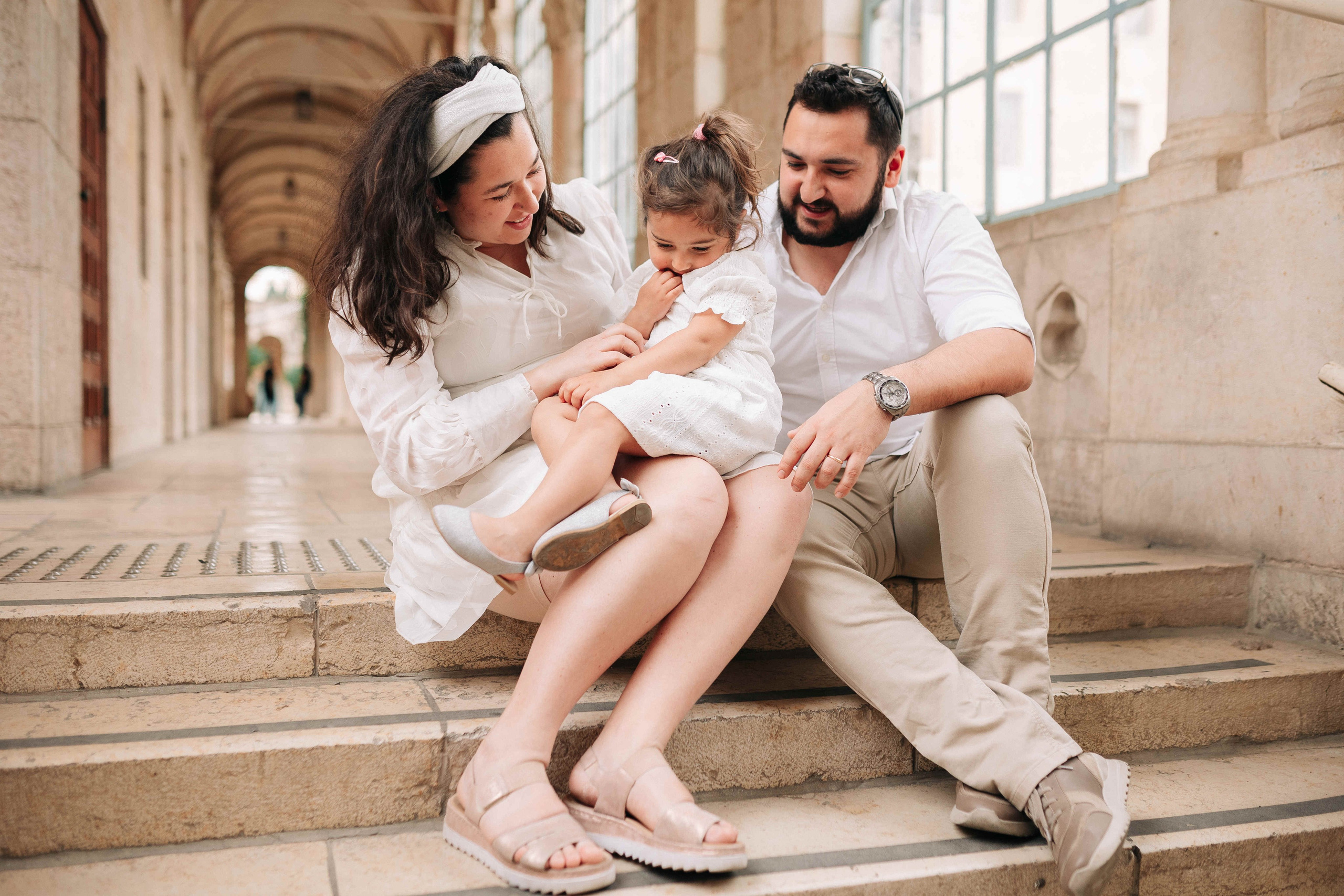 EXPECTING A BABY, JERUSALEM. PHOTOGRAPHER IN ISRAEL