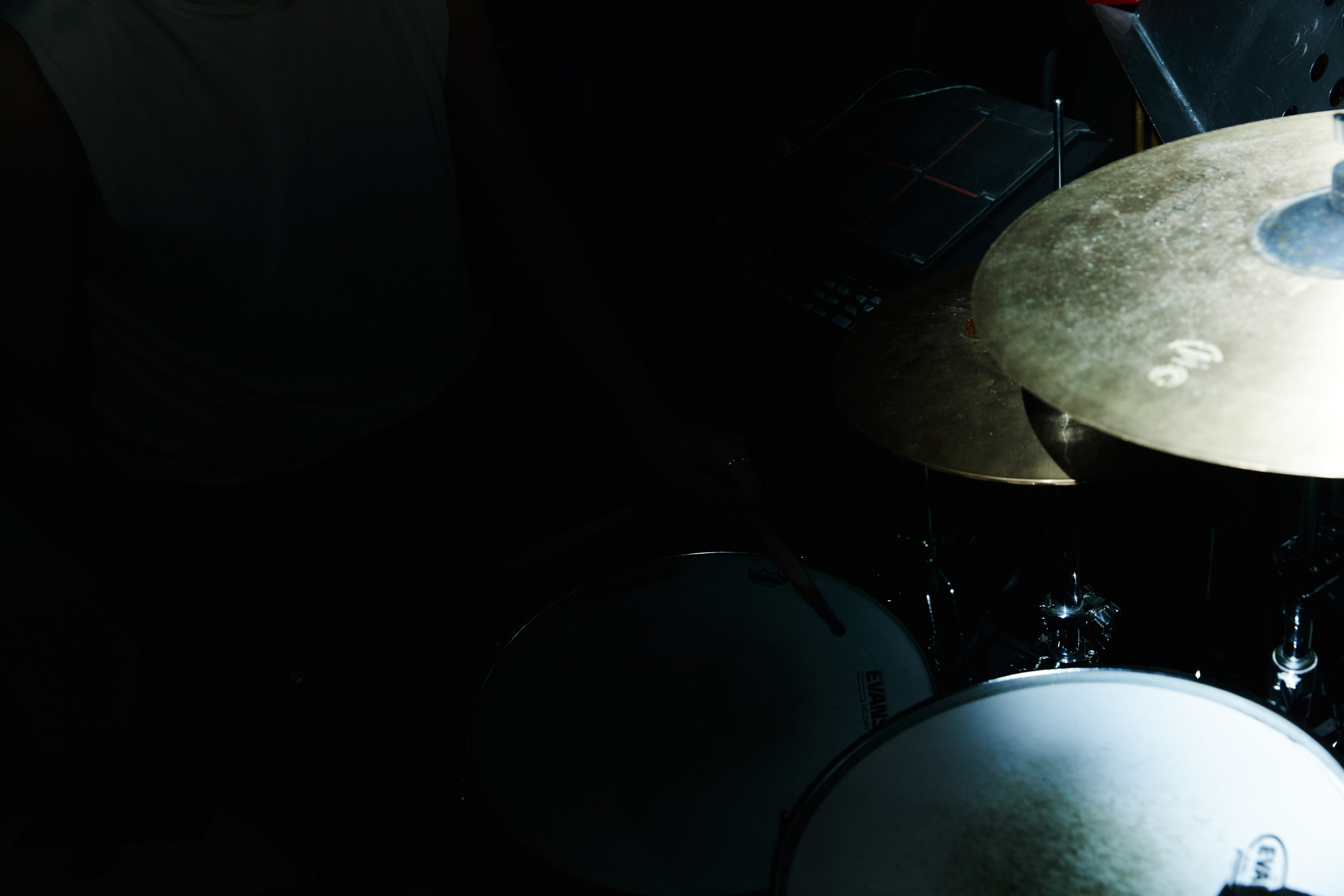 Photoshoot for a jewelry collection made by Magdalena Stastnikova. Photographer Katya Vlasova