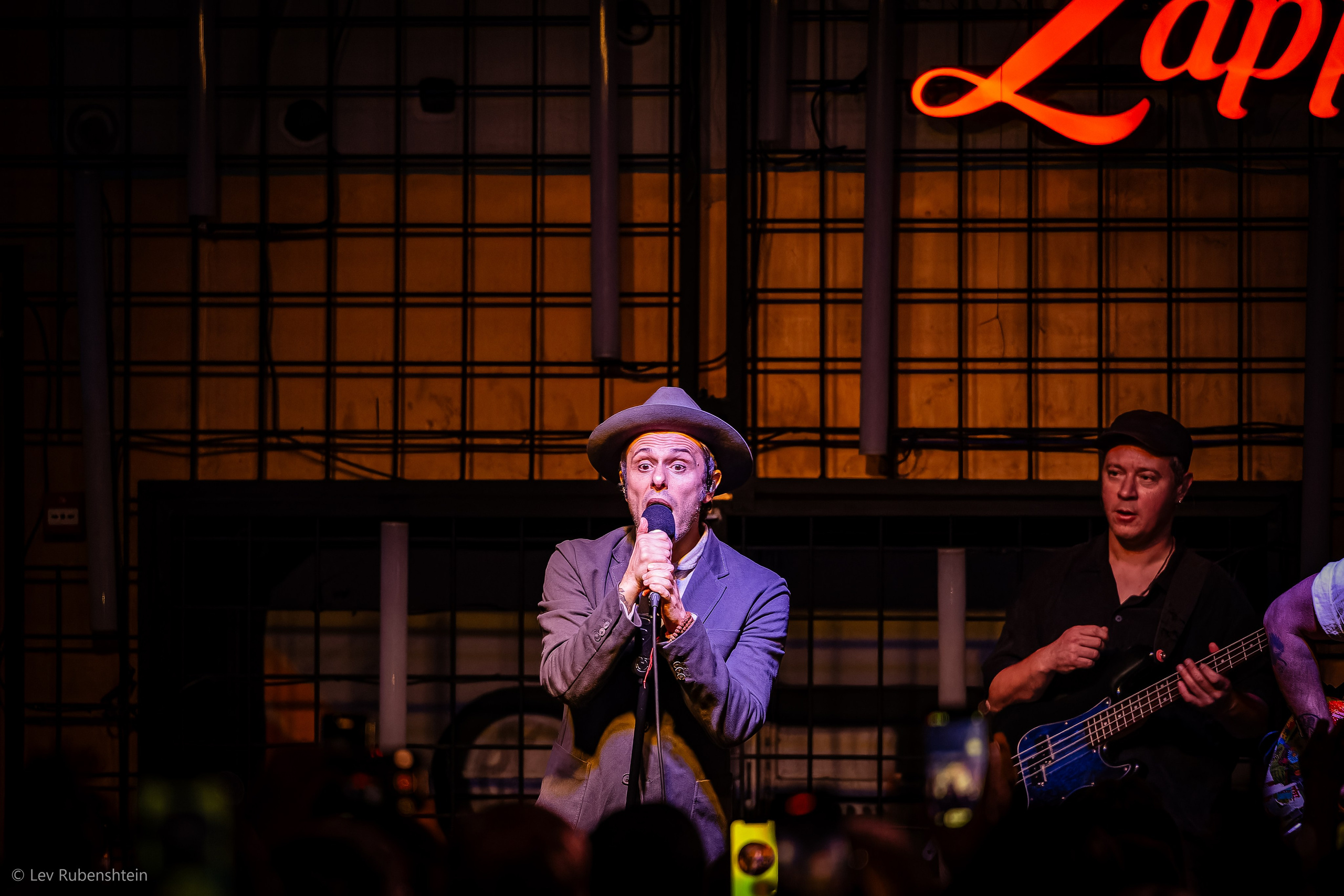 5’Nizza 09.12.2024. Concert and Event photographer in Belgrade, Serbia