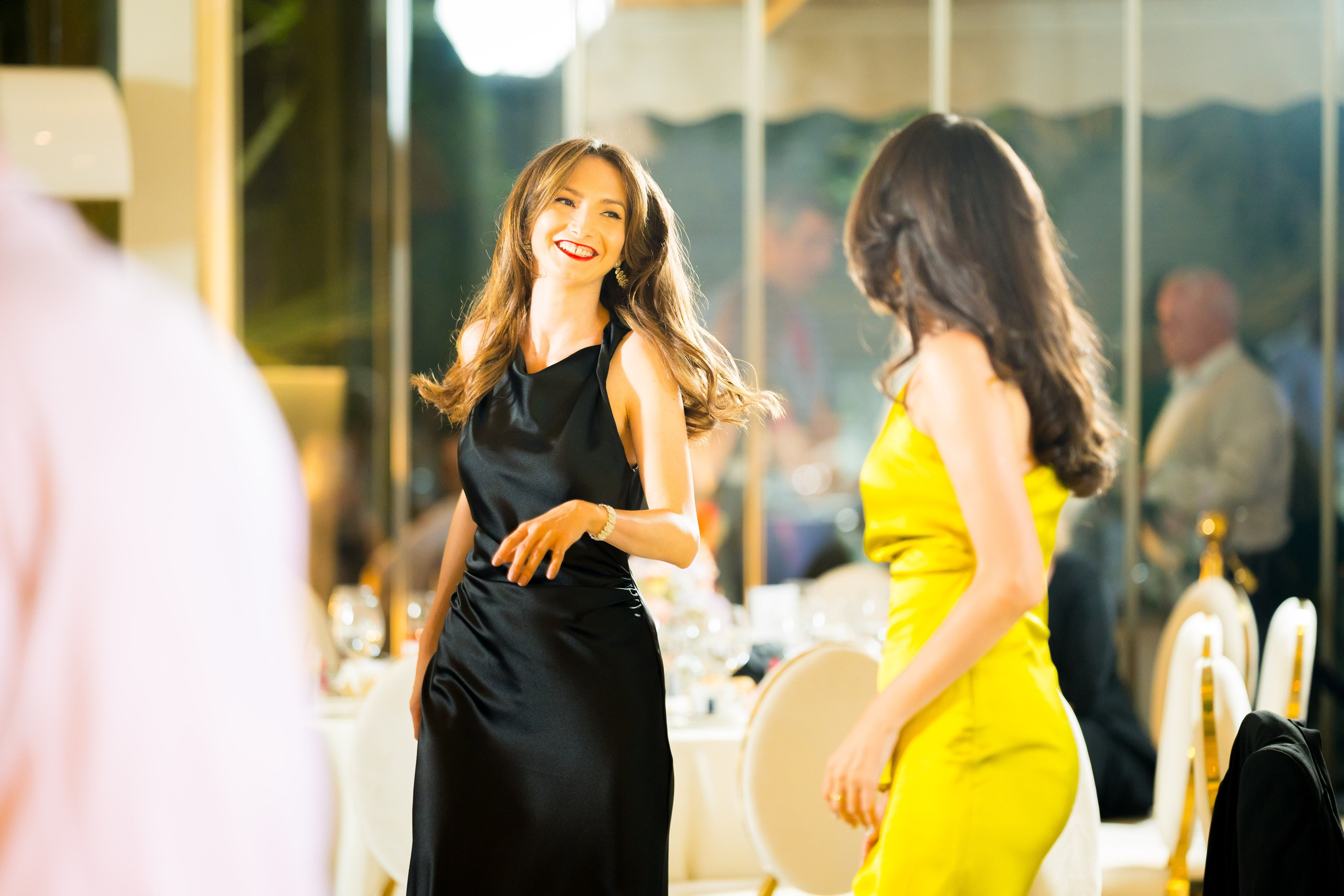 PARTY. Gabriel Florea — Fotograf nuntă București