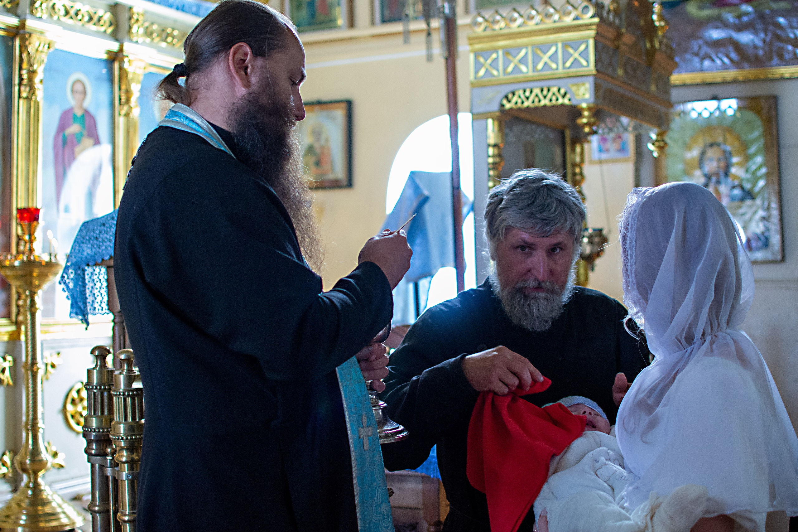 Таинство крещения. Фотограф новорожденных в Темиртау и Караганде Любовь Жукова newborn