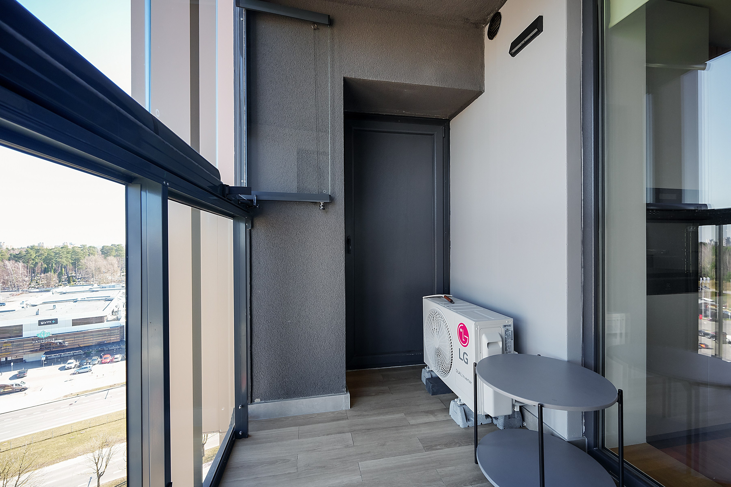 Viršuliškių g. 38B. Elina Sapiega fotografė Vilniuje