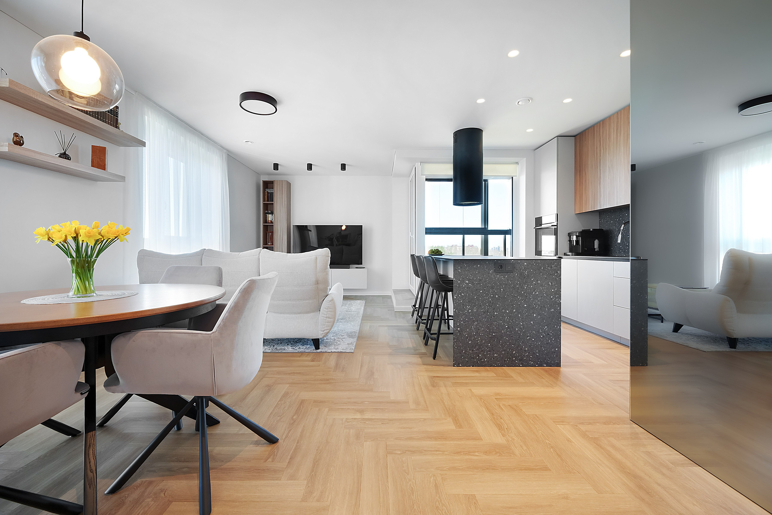 Viršuliškių g. 38B. Elina Sapiega fotografė Vilniuje