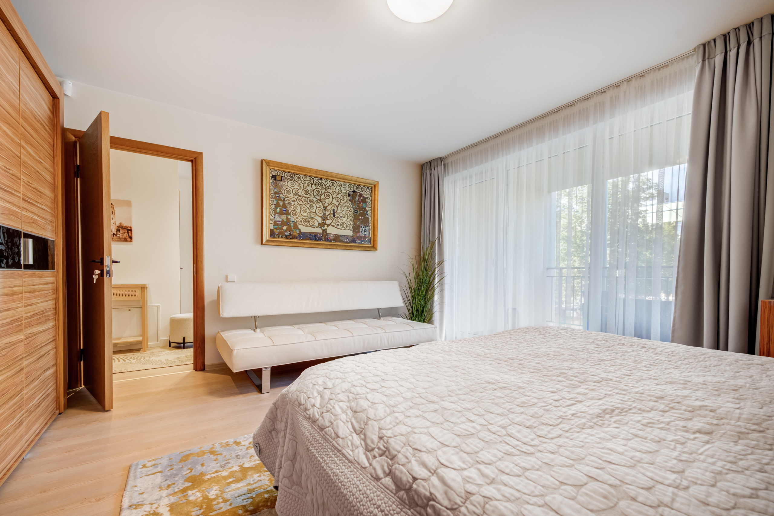 Birželio 23-sios g. 15. Elina Sapiega fotografė Vilniuje