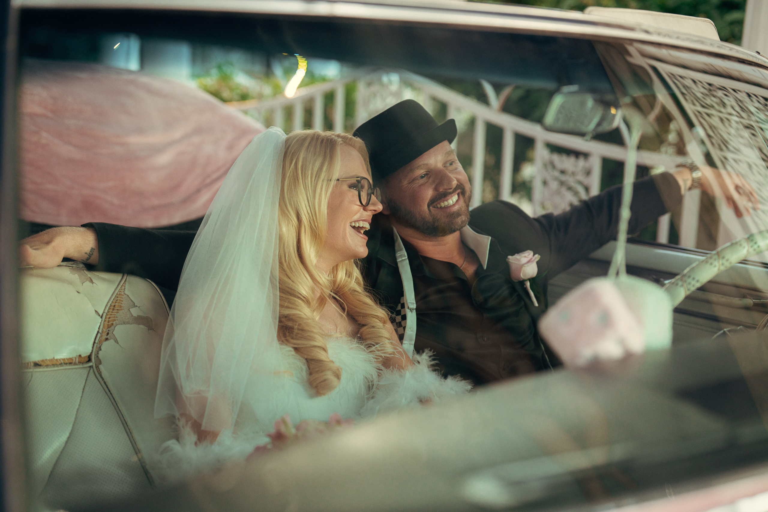 Carlee&Aaron. Wedding & elopement photographer Viktoriya Kravtsov. Las Vegas