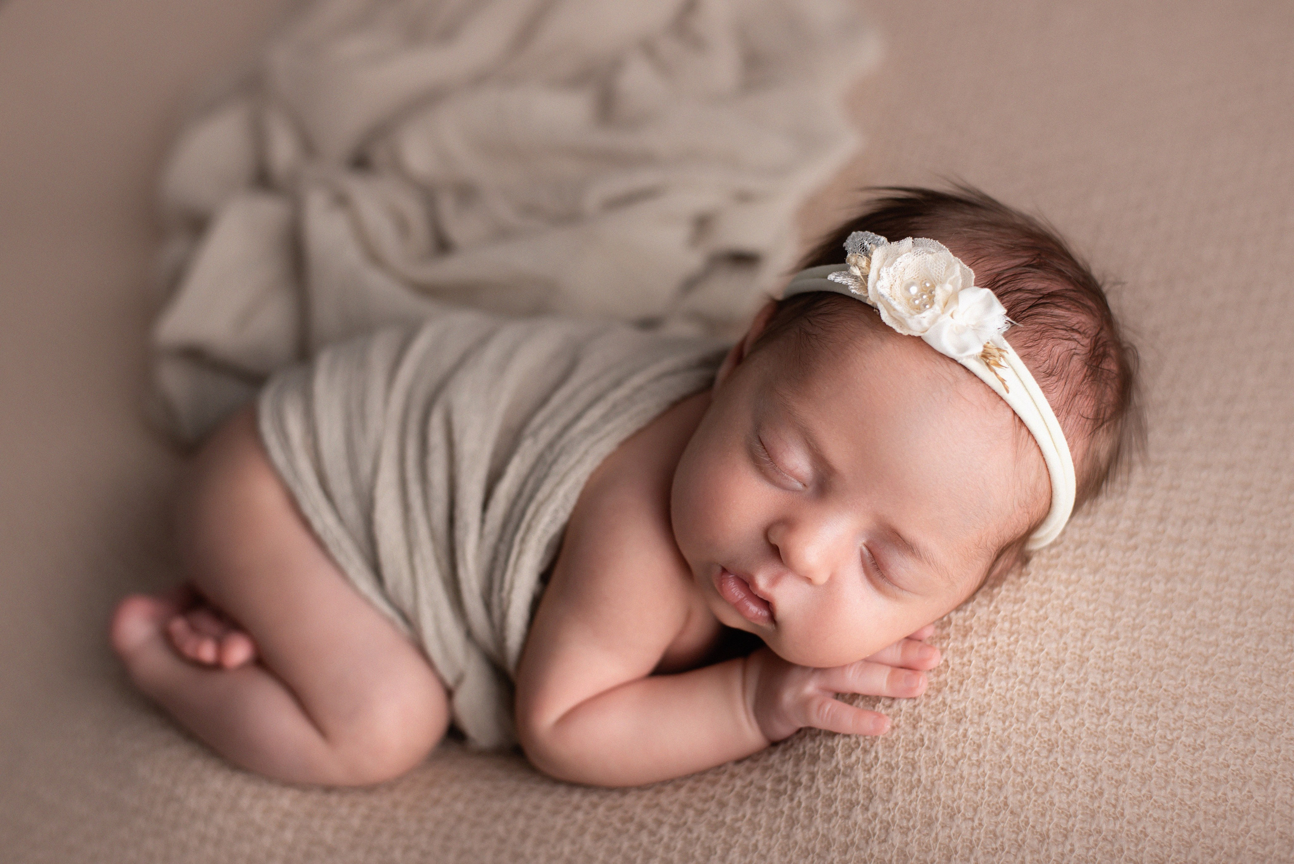 Eseniya 24 days. In-home newborn photography Raleigh & area Katya Kulikova