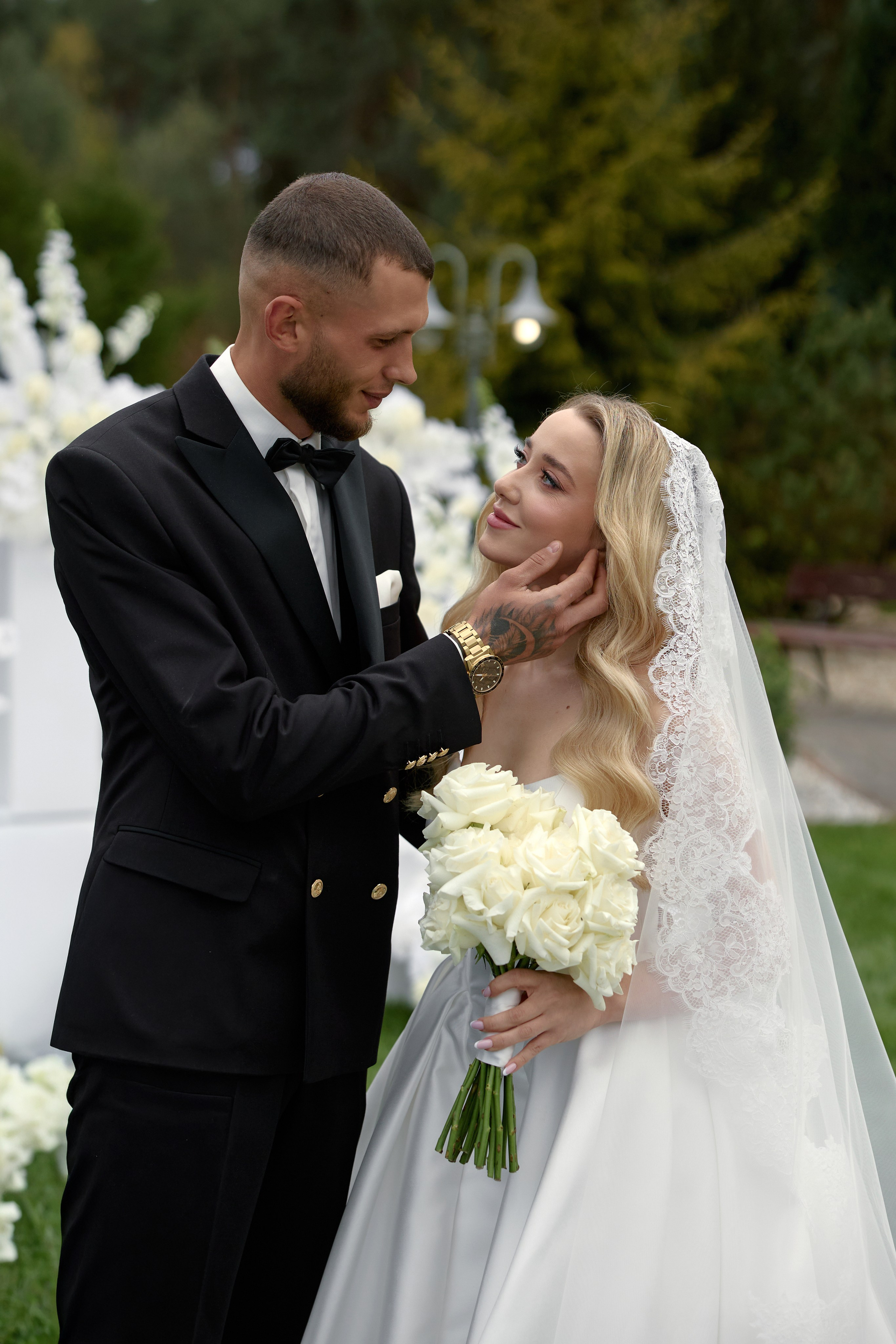 Natalia & Roman. Dworek przy lesie. Fotograf ślubny i rodzinny w Krakowie Yana Klymova