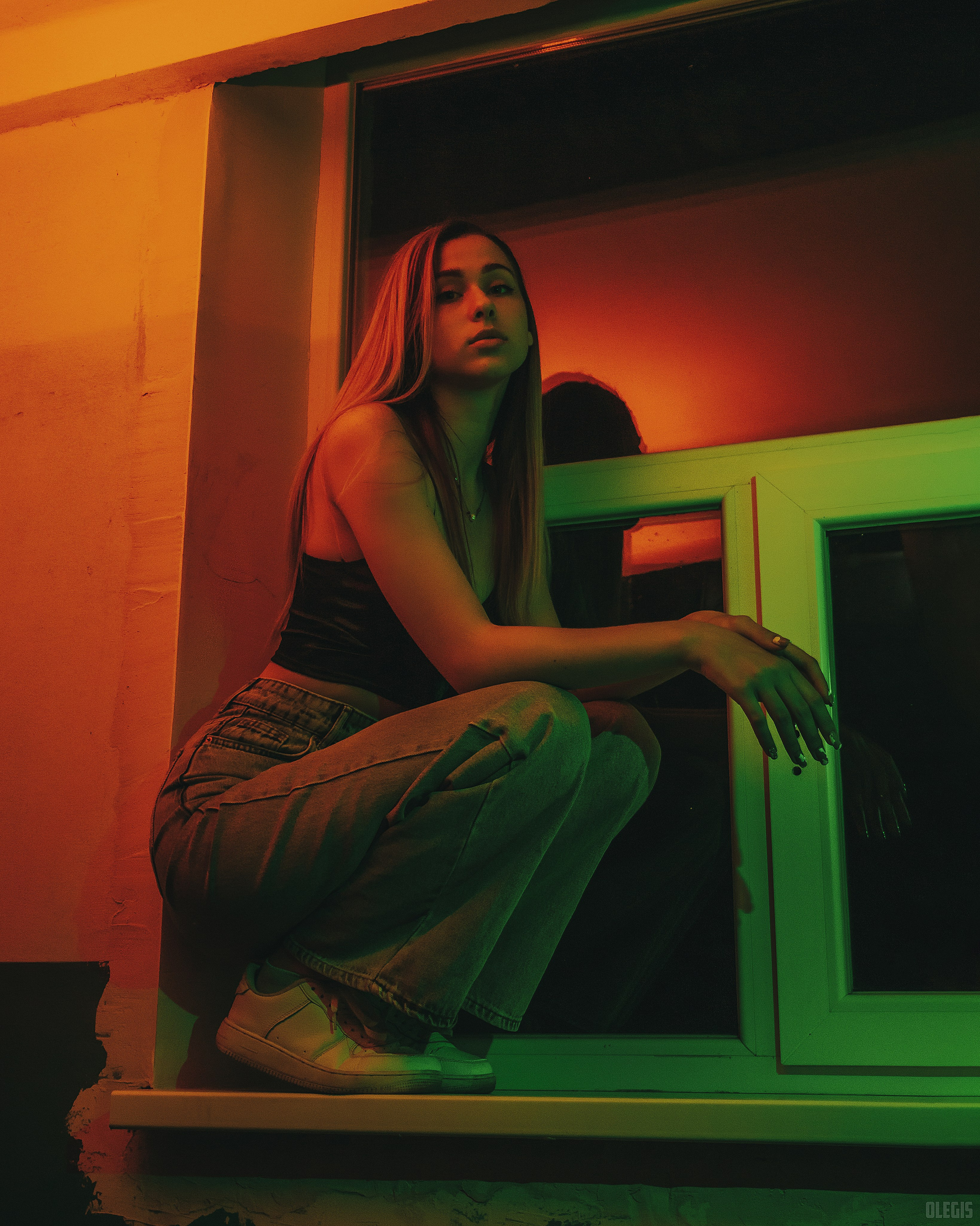 Фотосесія у під’їзді. Фотограф | Відеооператор Нікополь Олег Ісаченко