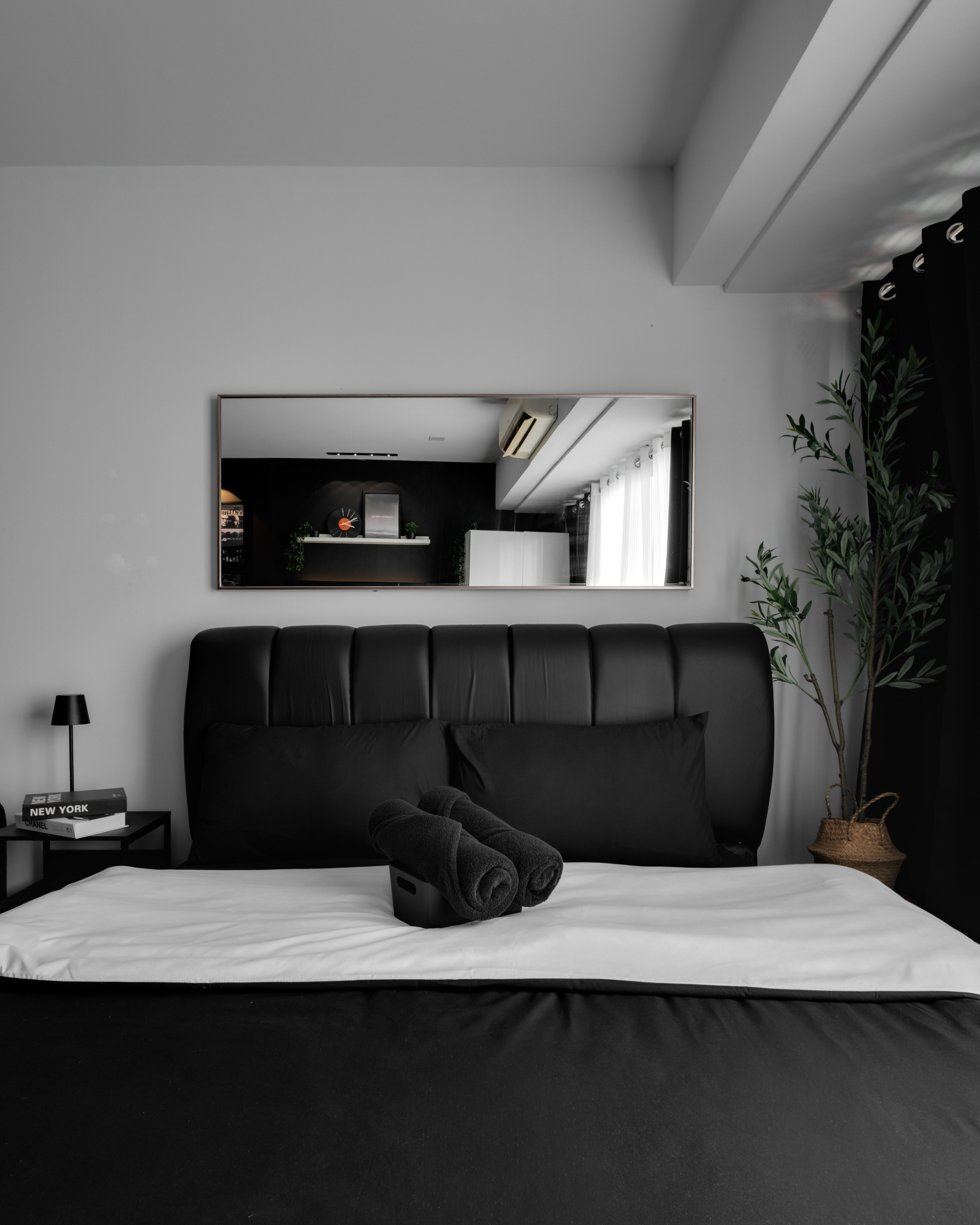 NOIRÉ Aloure Suites // Interior shoot