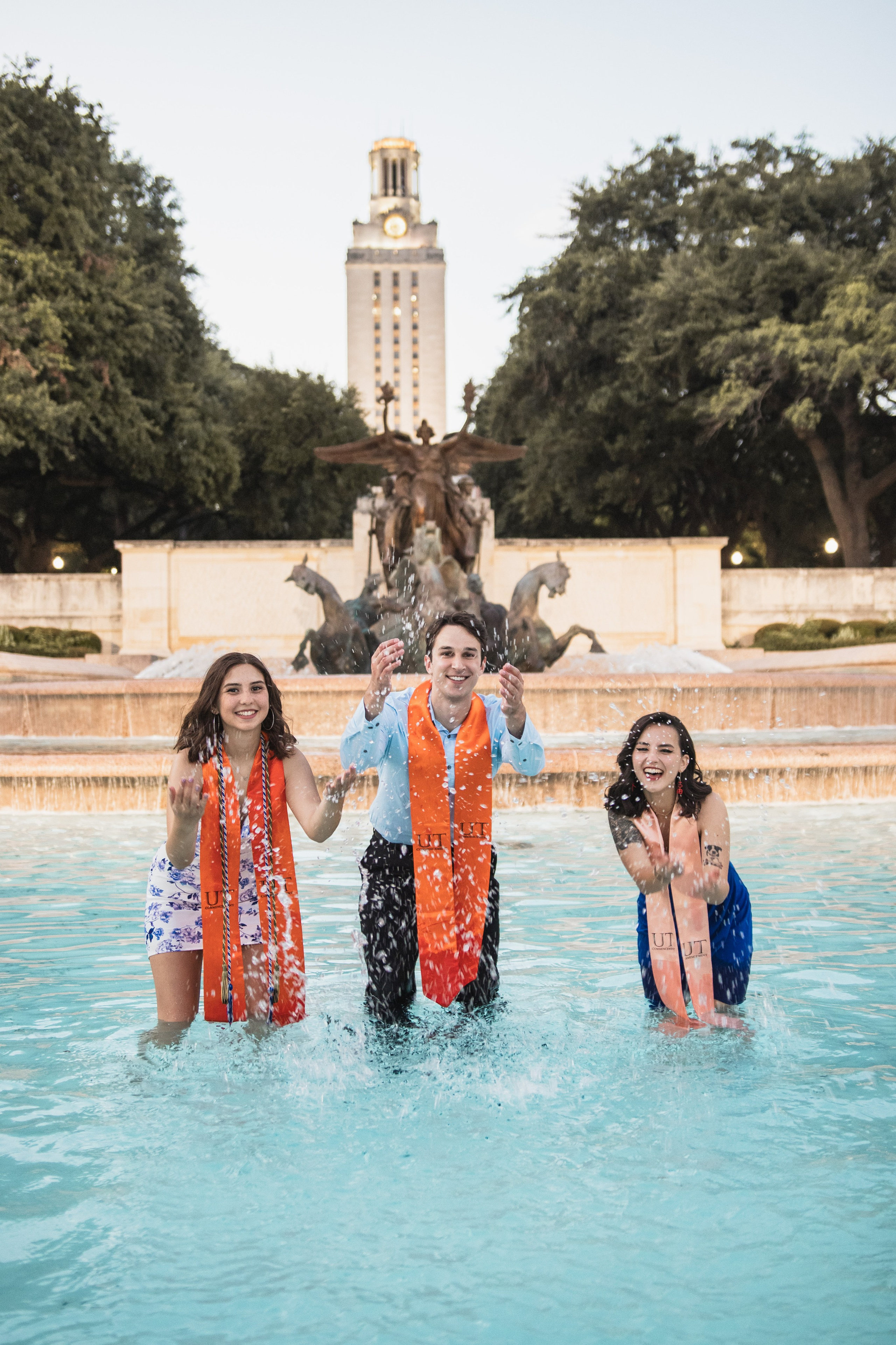Group senior photoshoot at the University of Texas Austin