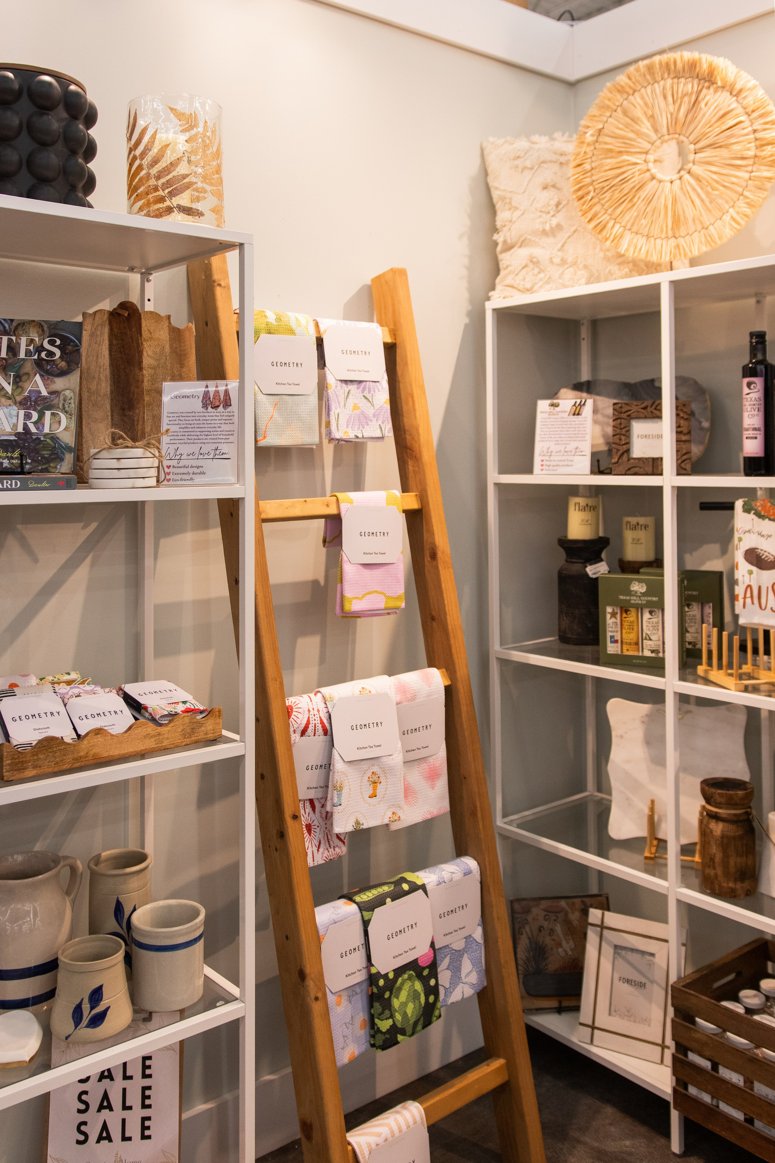 Painted Tree Boutiques fall collection retail photoshoot in Round Rock