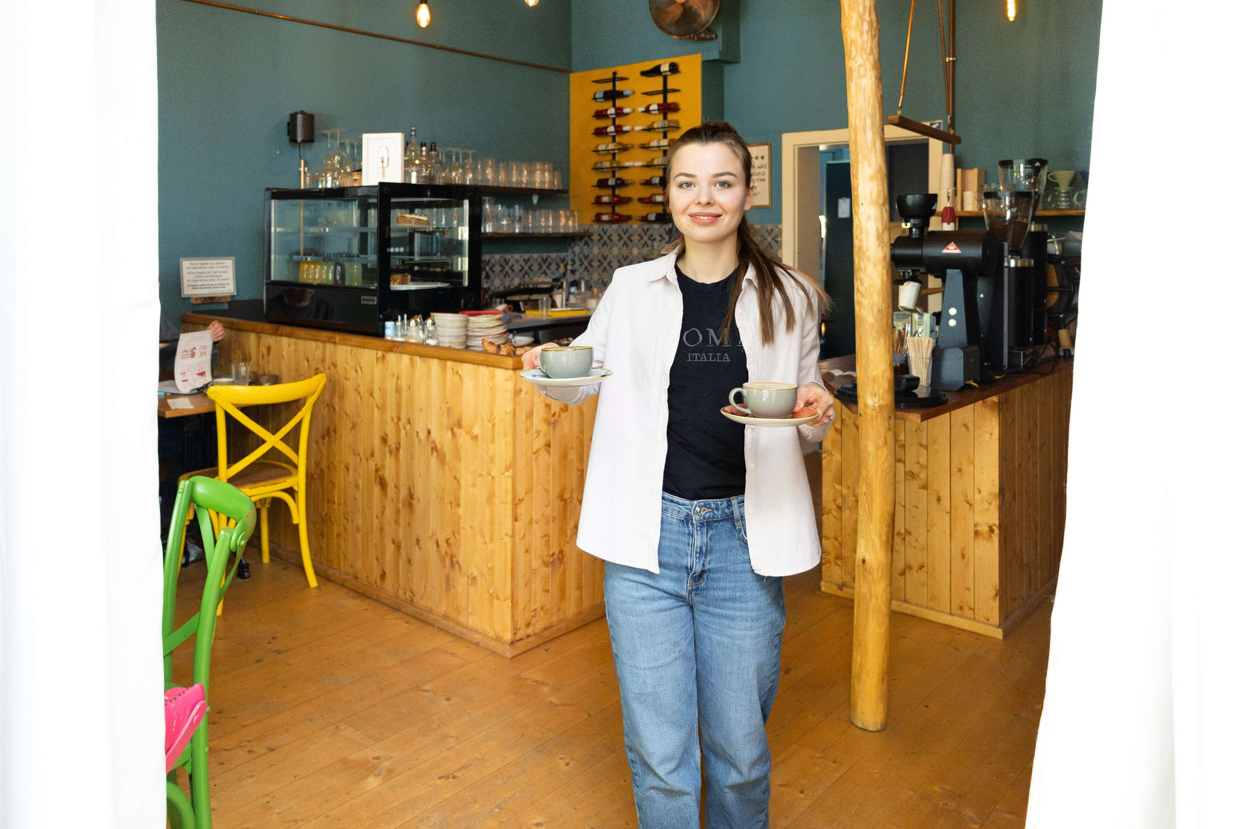 Cafe. Photographer in Munich
