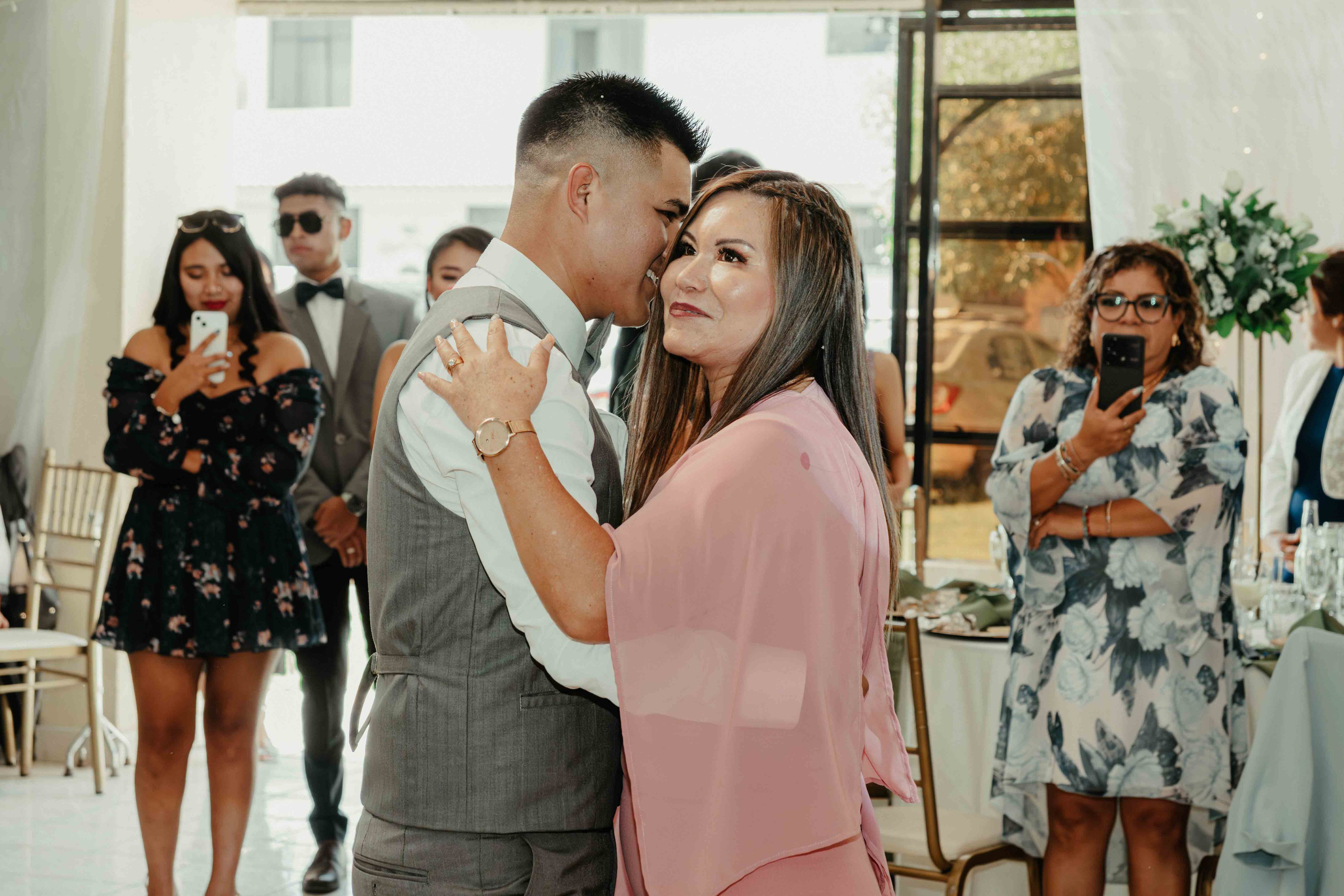 VICTOR Y MELANY BODA CIVIL. Studio KVTA | Fotografía y Video de Bodas en Arequipa