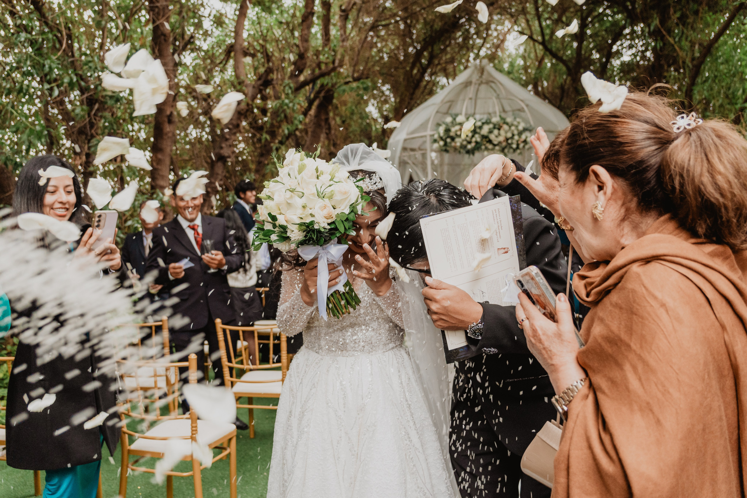 FERNANDO + MARIBEL | BODA RELIGIOSA. Studio KVTA | Fotografía y Video de Bodas en Arequipa