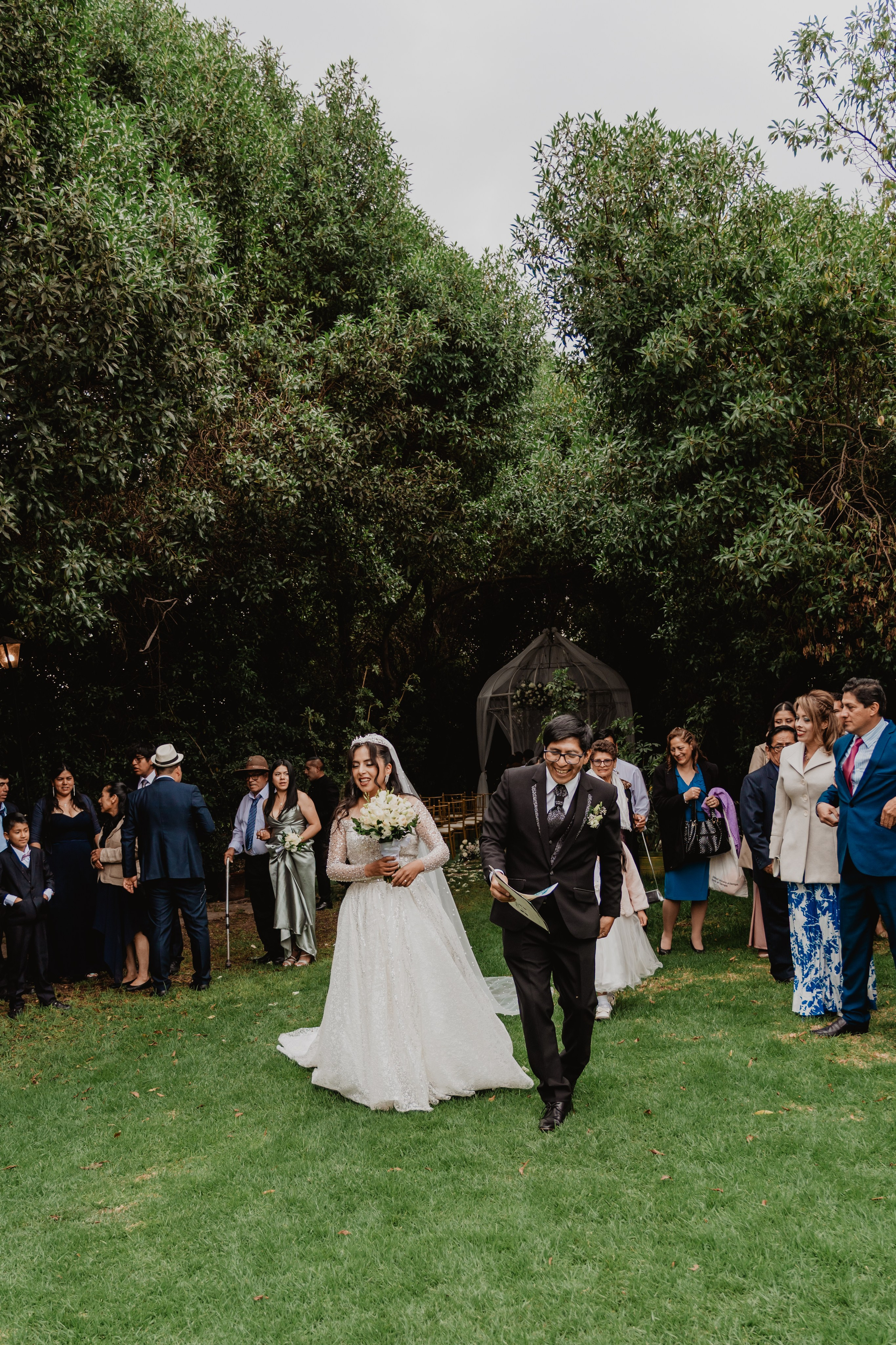 FERNANDO + MARIBEL | BODA RELIGIOSA. Studio KVTA | Fotografía y Video de Bodas en Arequipa