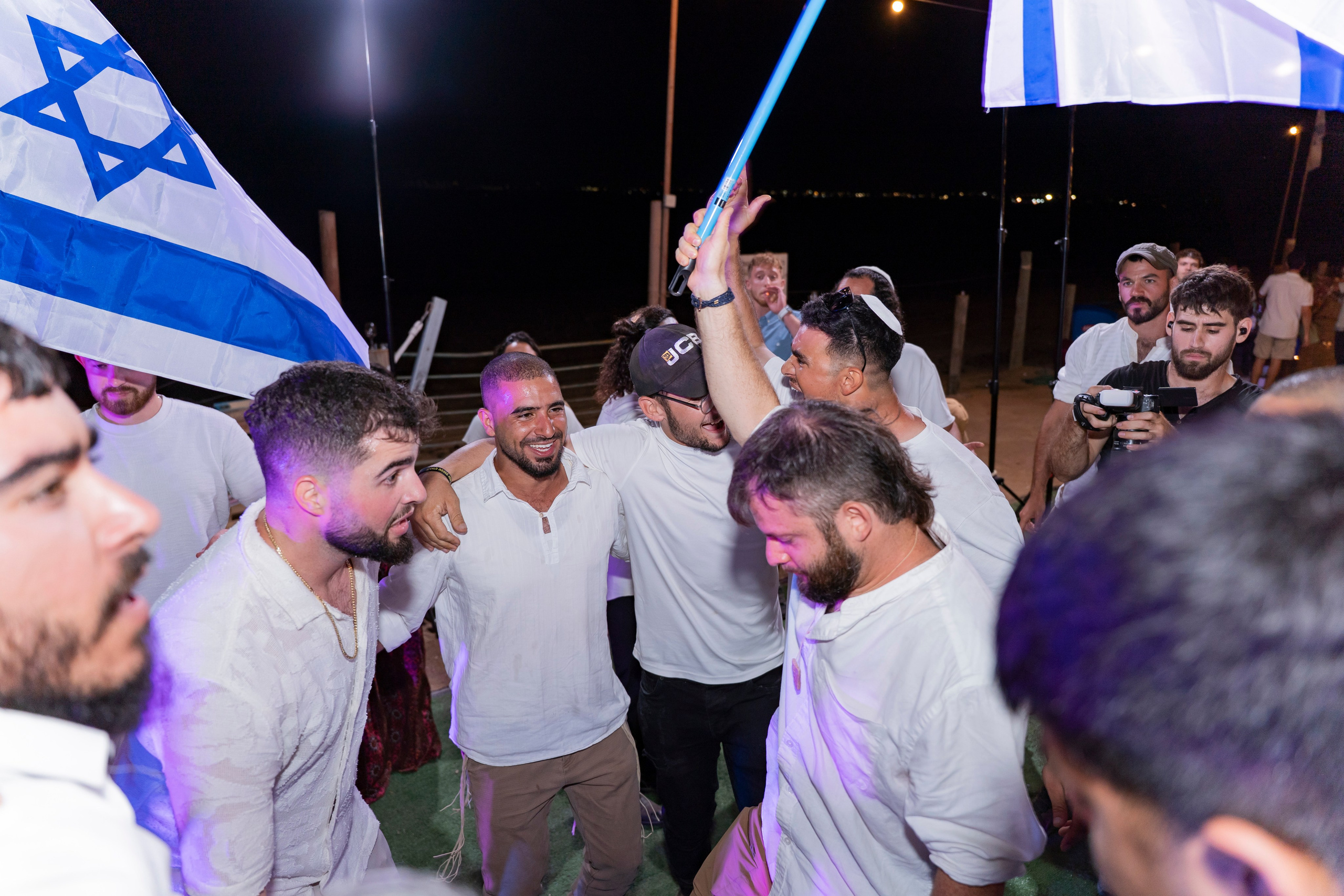 אביה ואחיה. יוסף מזרחי צילום חתונה, ברית וזוגיות. צלם מקצועי שאוהב להוציא אתכם הכי יפים ברגעים הכי מרגשים