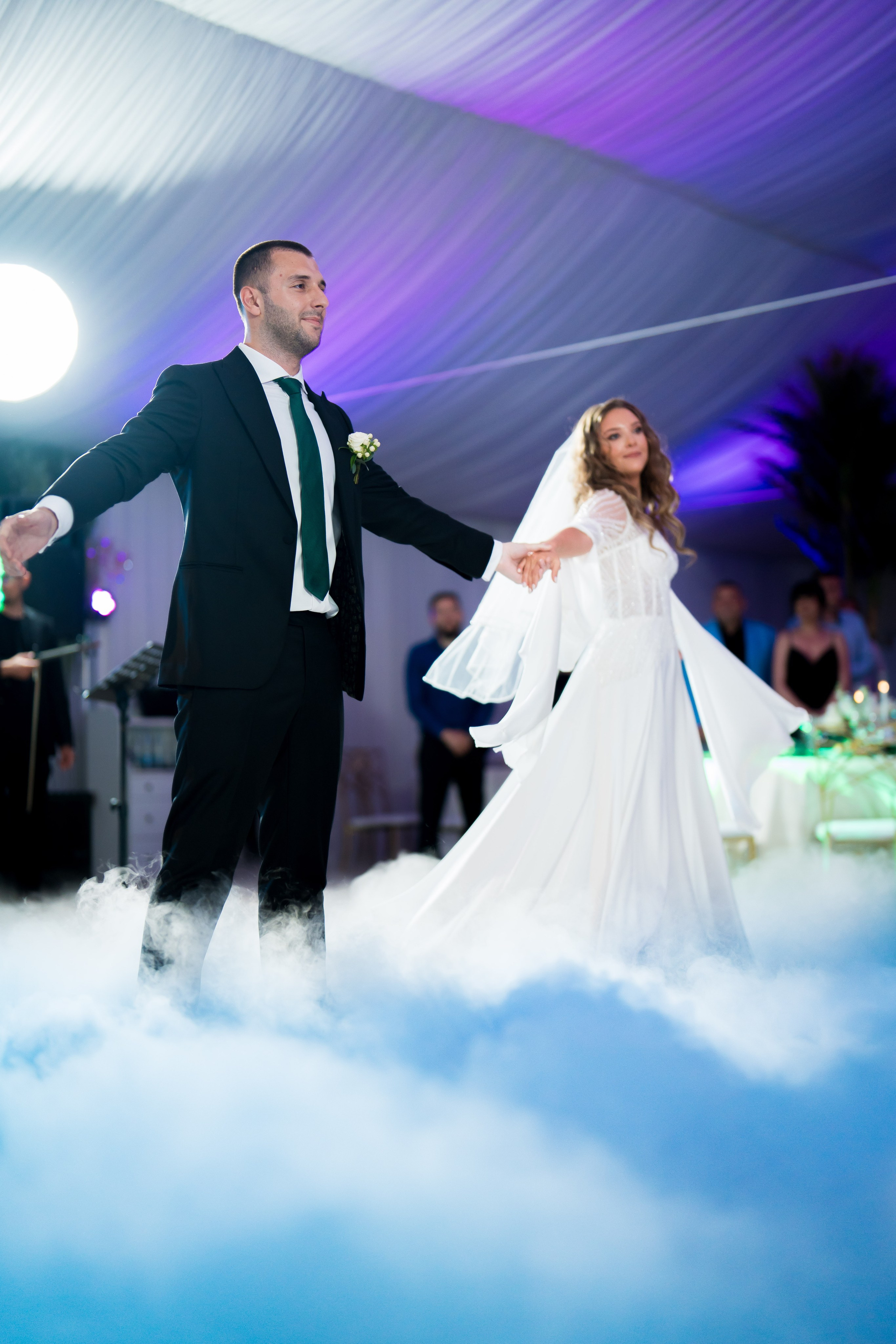 PARTY. Gabriel Florea — Fotograf nuntă București