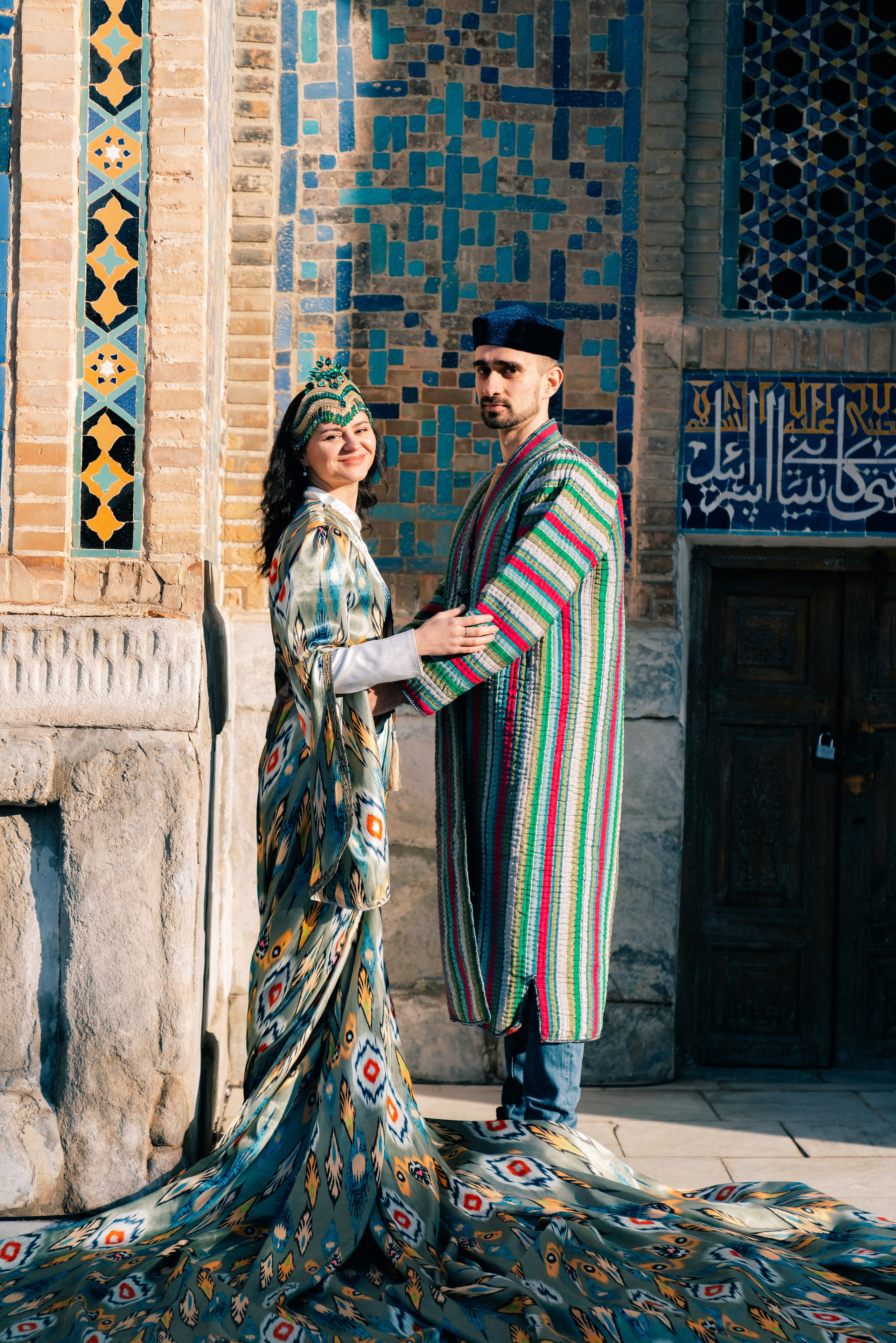 Утренняя фотосессия на площади Регистан: Магия рассвета в Самарканде. Фотограф в Узбекистане и Самарканде Джасур Марупов