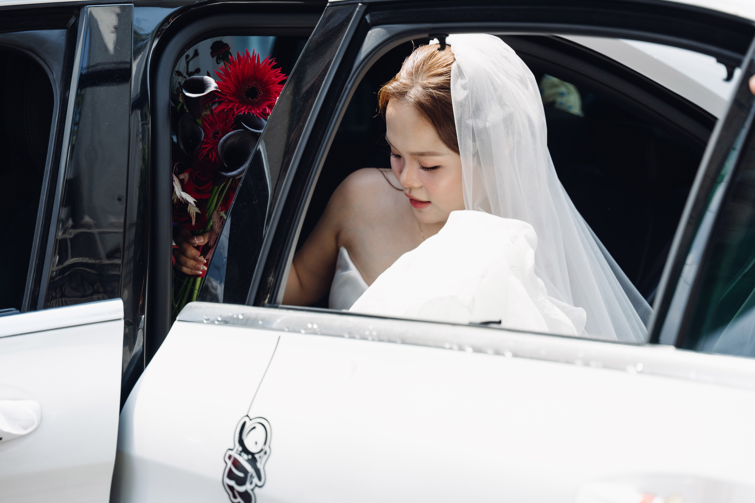 Zhang + Dinh | Photojournalism. BenColor Studio