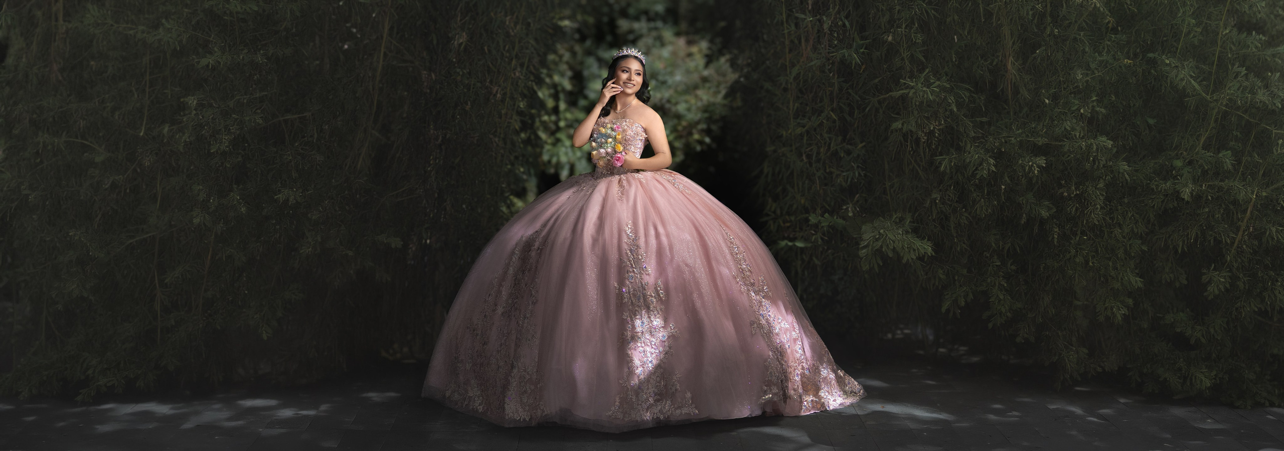 Fotógrafo de XV y BODAS en Tuxtla Gutiérrez y Villahermosa | ROGER CORZO | 360 PRODUCCIONES