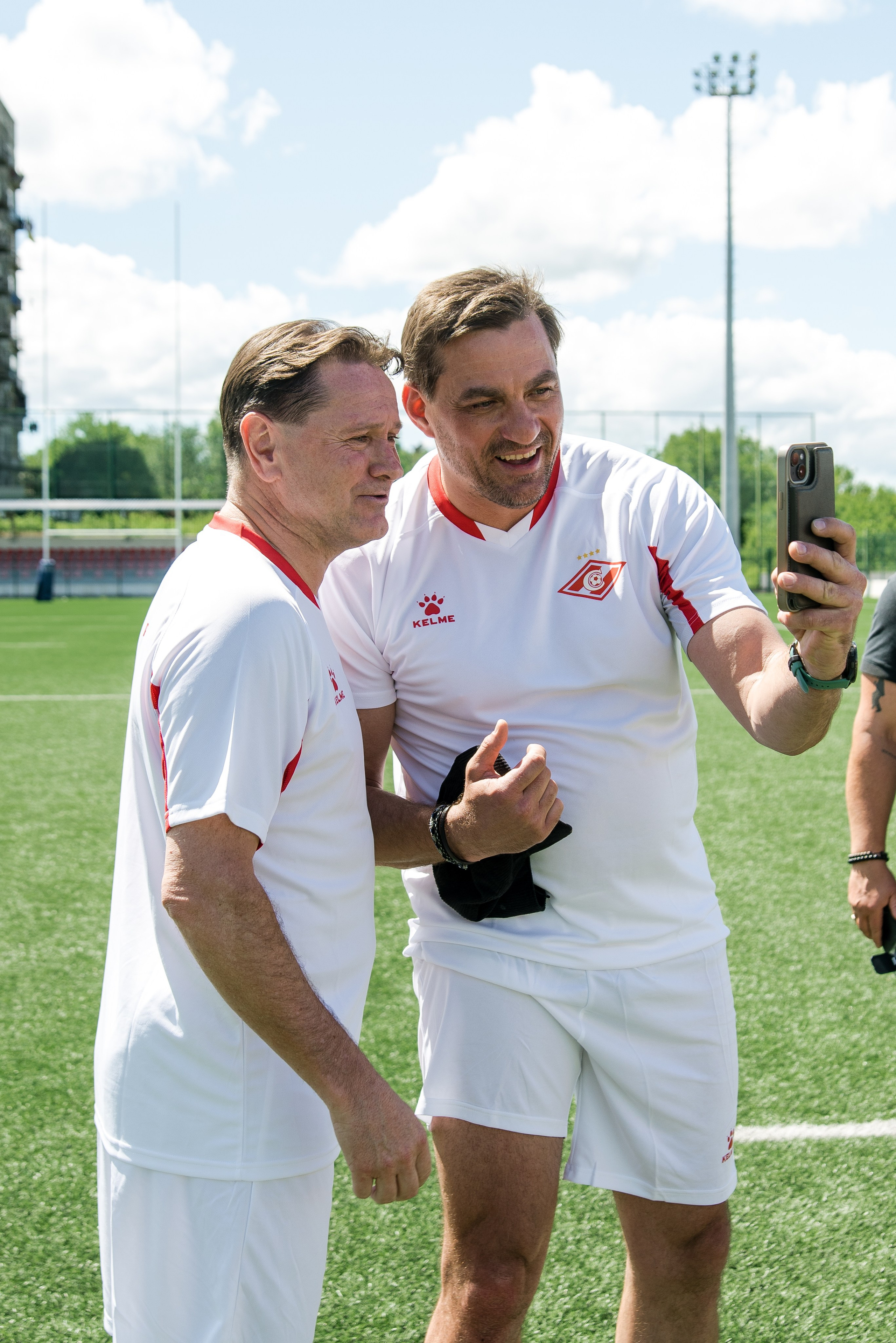 Предсвадебная вечеринка с супер звездами ФК СПАРТАК. Свадебные фотографы в Грузии, Армении. Макс Коваленко и Лара Татосян. Свадебный видеограф