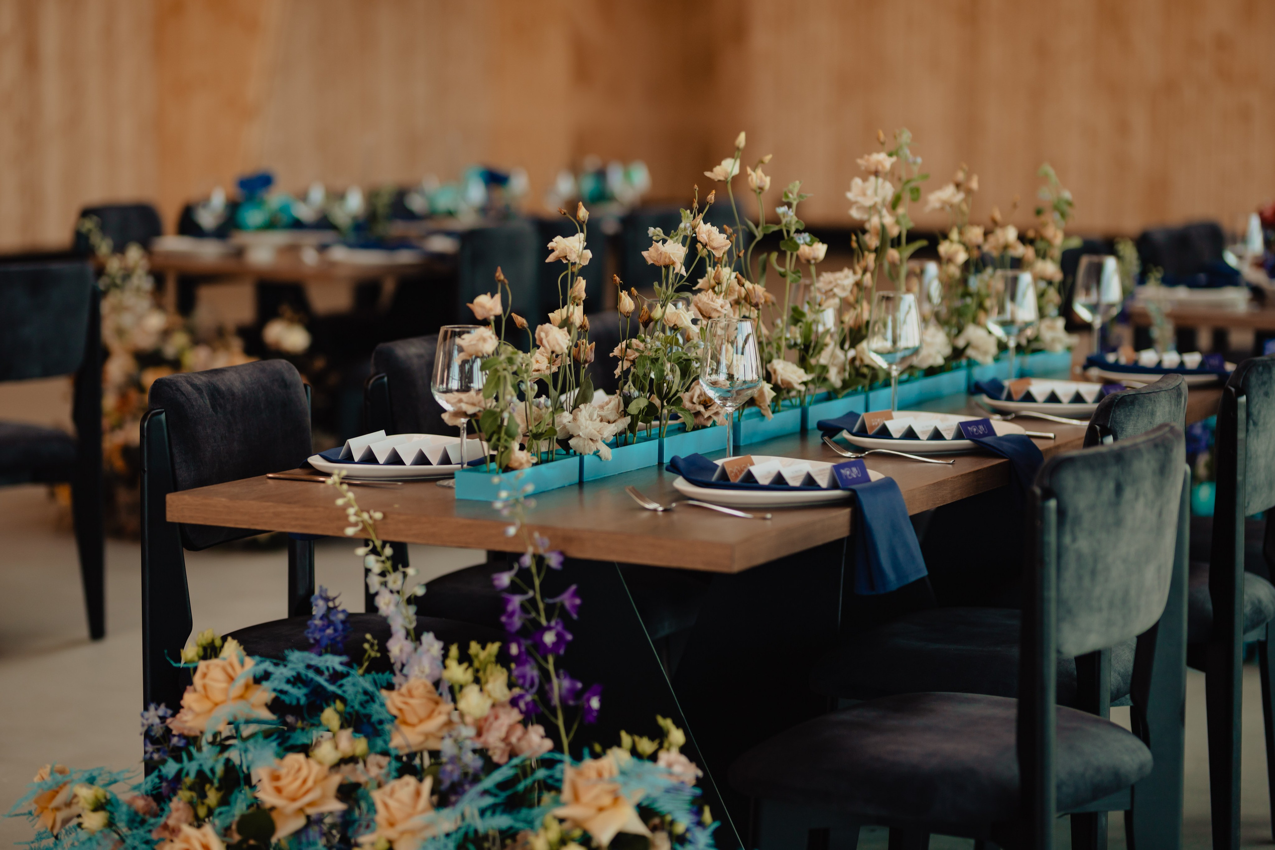 Styled shot at The Barn, Cluj. Fotograf de nunta — documenting your love story with a touch of editorial — wedding photographer