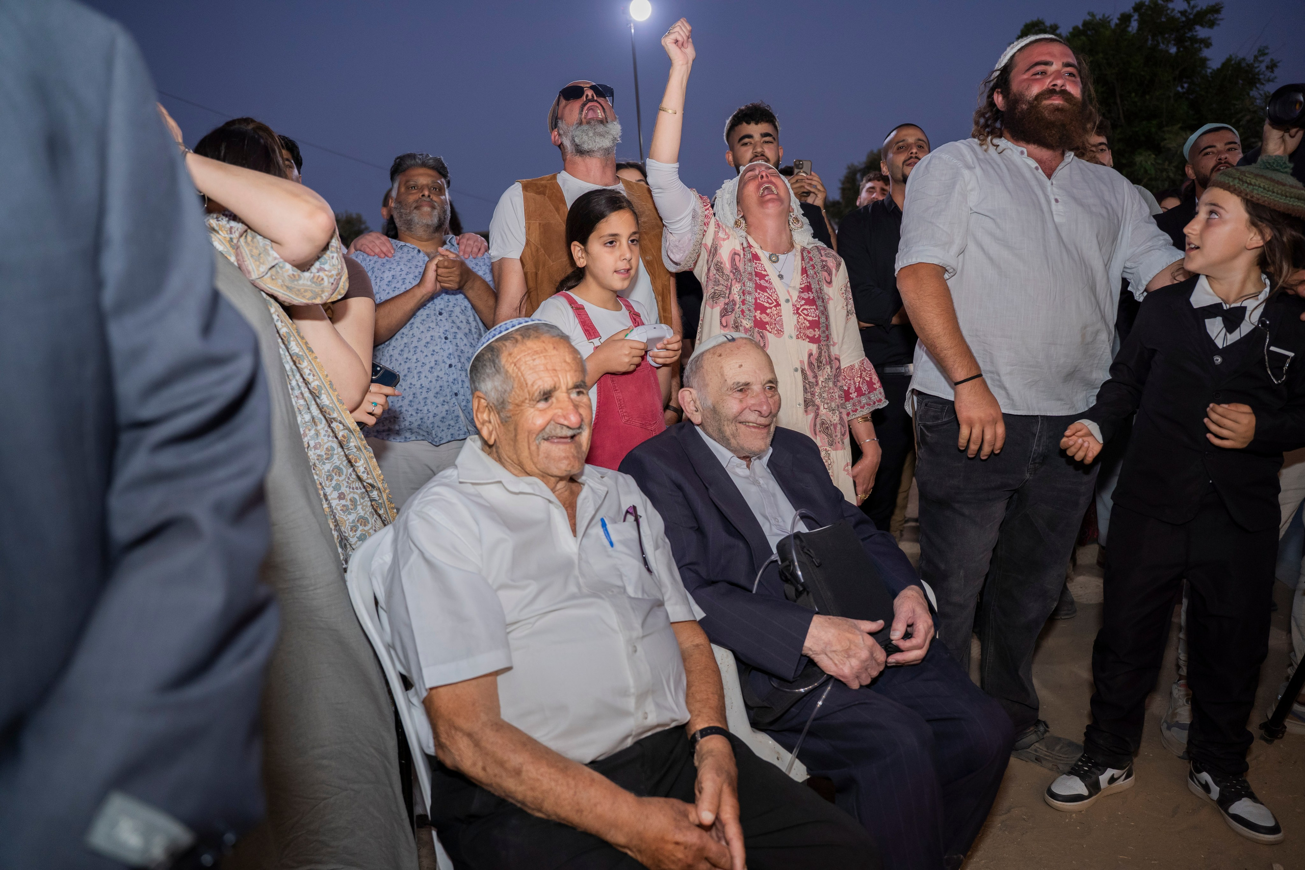 אביה ואחיה. יוסף מזרחי צילום חתונה, ברית וזוגיות. צלם מקצועי שאוהב להוציא אתכם הכי יפים ברגעים הכי מרגשים