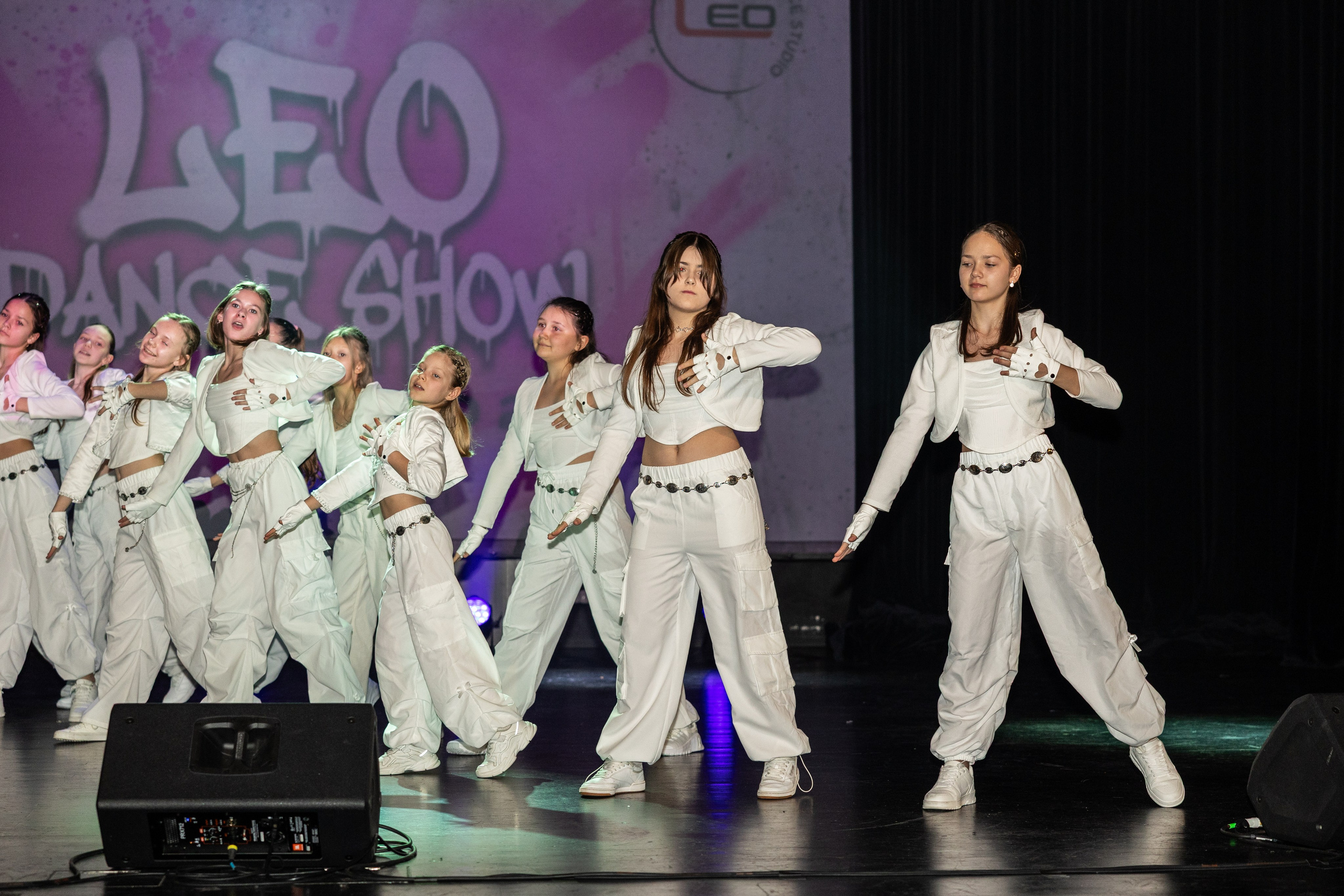 LEO DANCE SHOW WINTER 2025. Семейный и детский фотограф в Варшаве Мила Бобровская