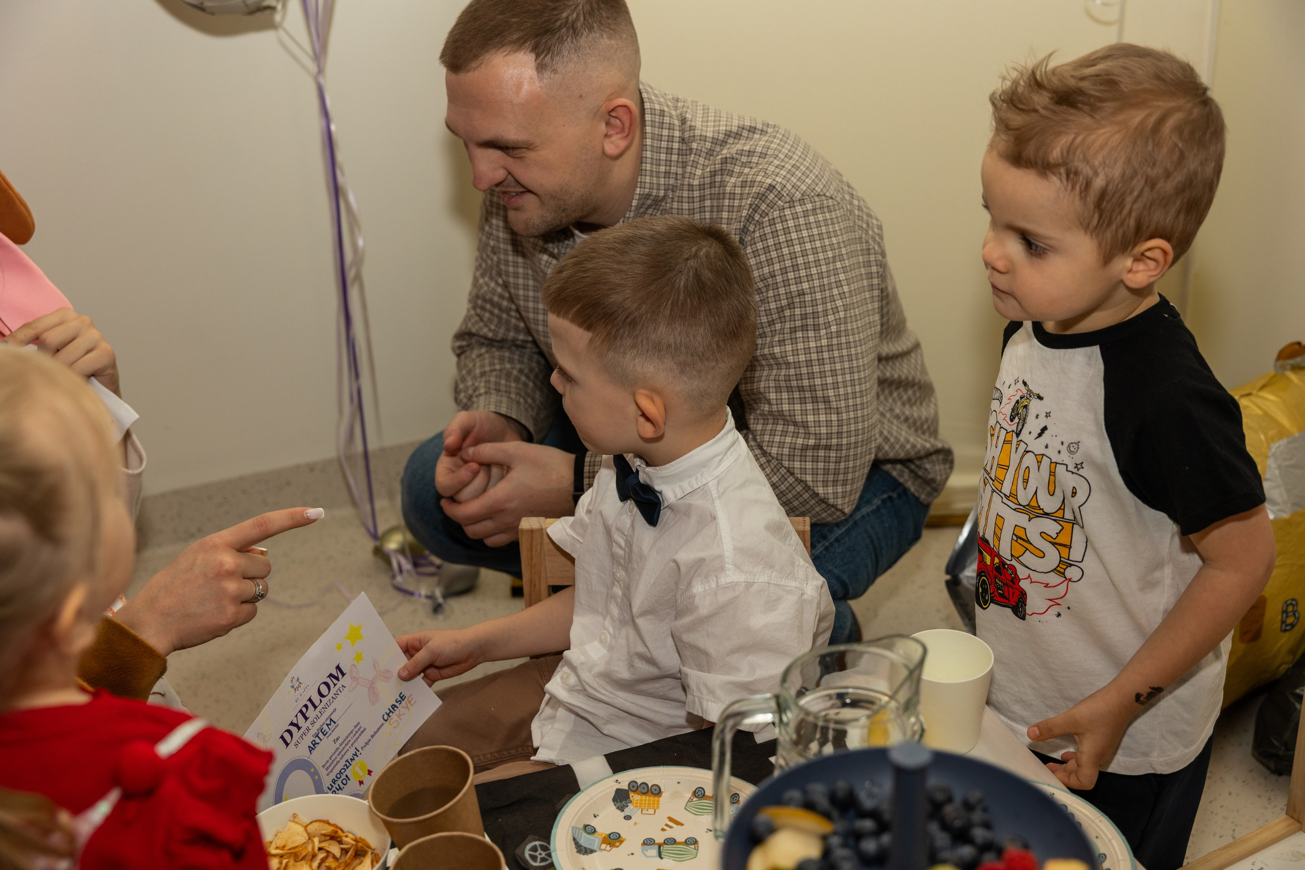 День рождения Артёма 24 января 2026 года. Семейный и детский фотограф в Варшаве Мила Бобровская