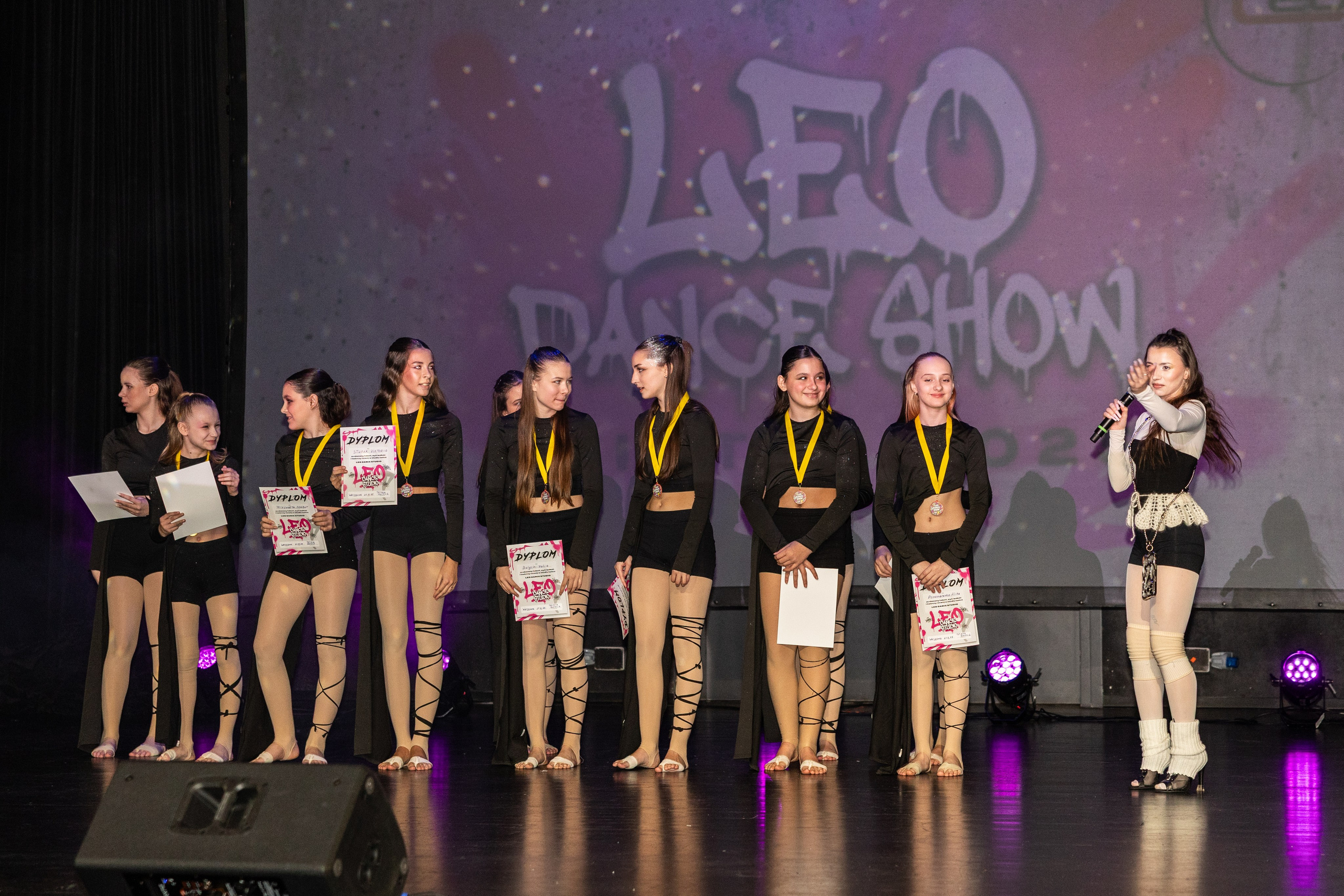 LEO DANCE SHOW WINTER 2025. Семейный и детский фотограф в Варшаве Мила Бобровская