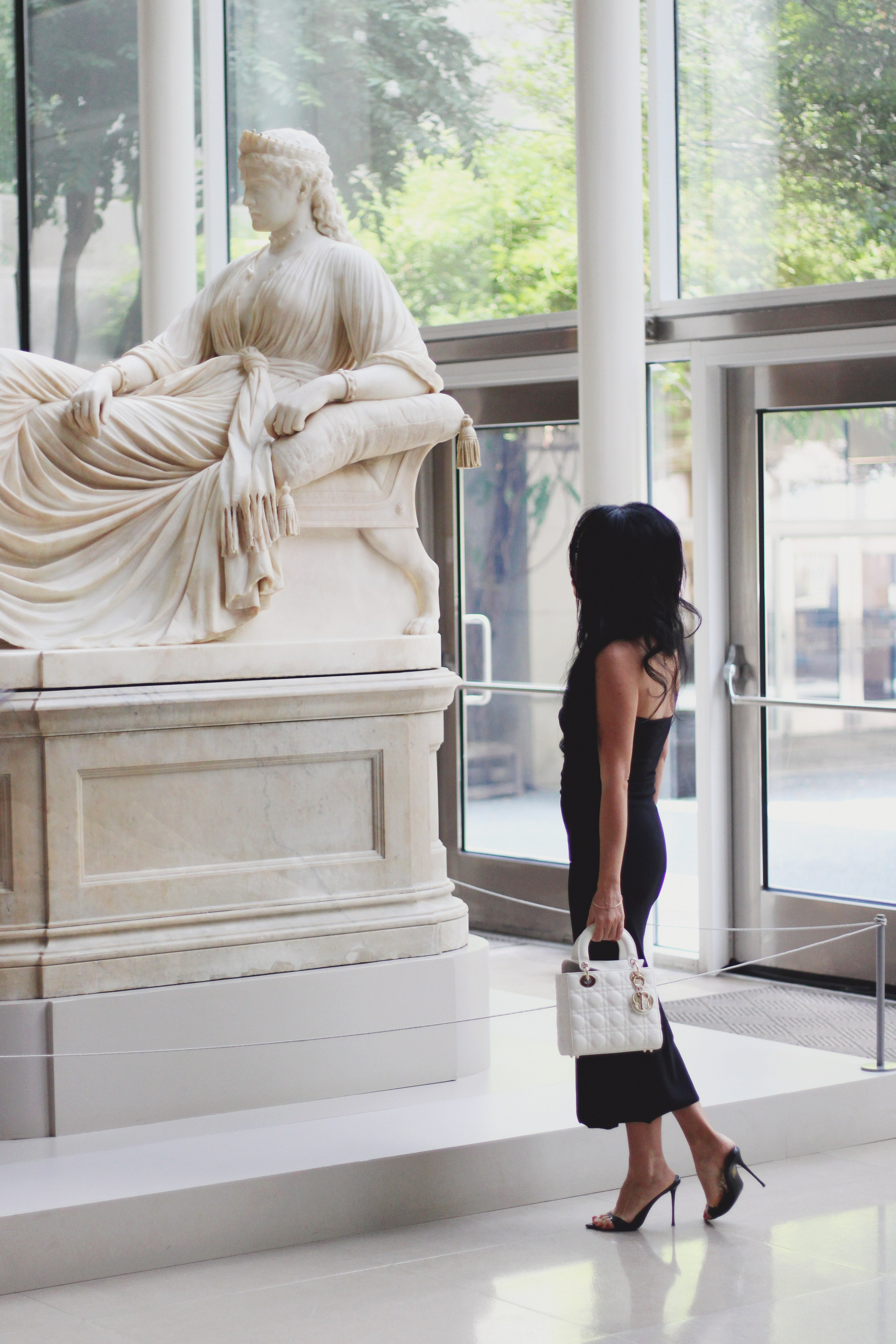 Women’s Lifestyle Indoor Photoshoot in Museum. Lana Petrychenko — Portrait & Family Photographer. Valencia, Spain