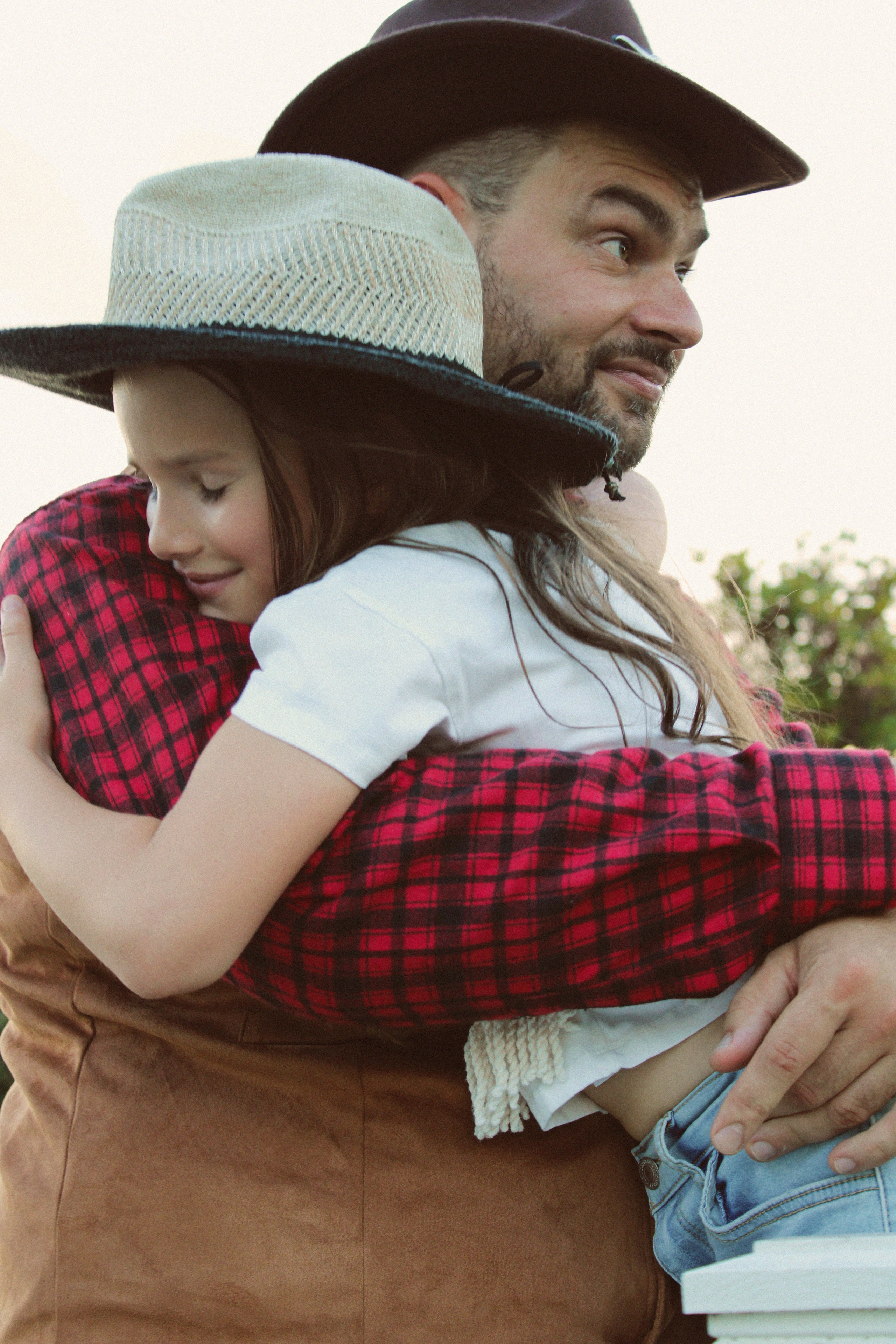 Texas Countryside Family Photoshoot in Cowboy Style. Lana Petrychenko — Portrait & Family Photographer. Valencia, Spain