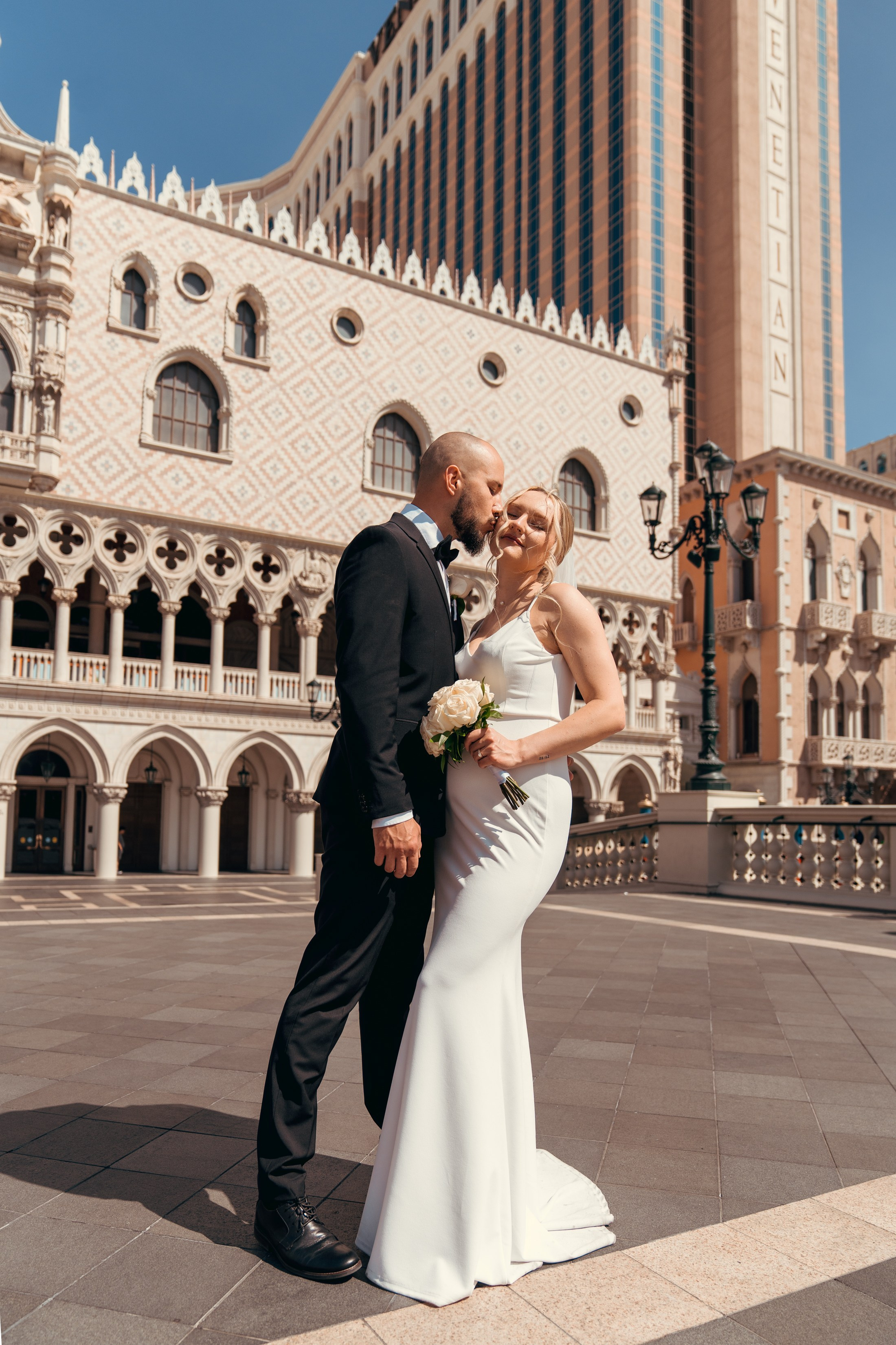 Oksana&Ivan. Wedding & elopement photographer Viktoriya Kravtsov. Las Vegas