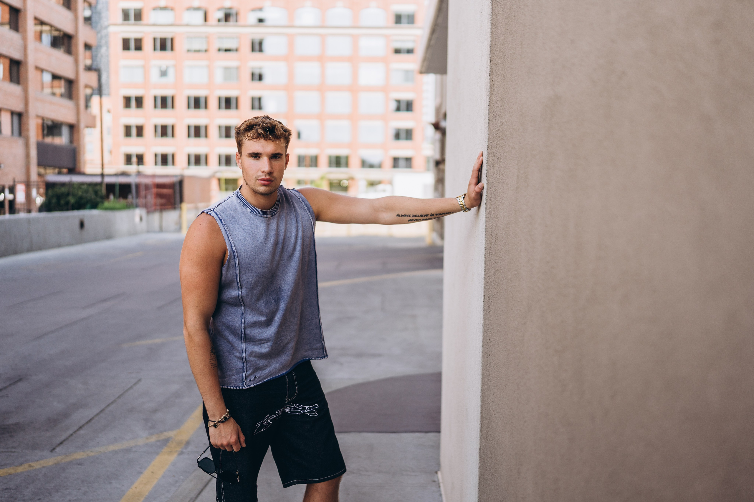 Anton NHL. Calgary Wedding & Lifestyle Photographer — Yevhen Polishchuk