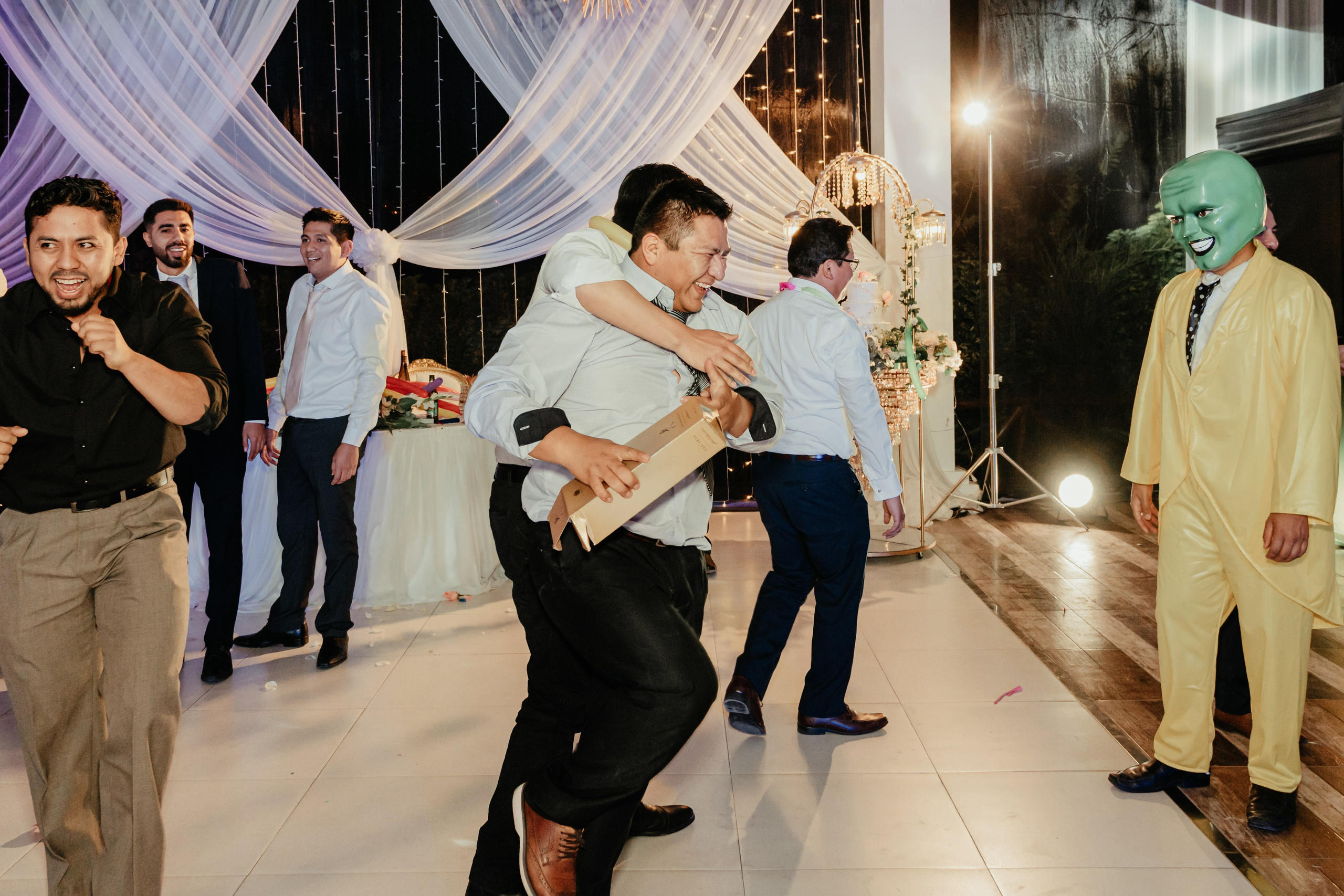 VANIA + LUIS BODA CIVIL. Studio KVTA | Fotografía y Video de Bodas en Arequipa