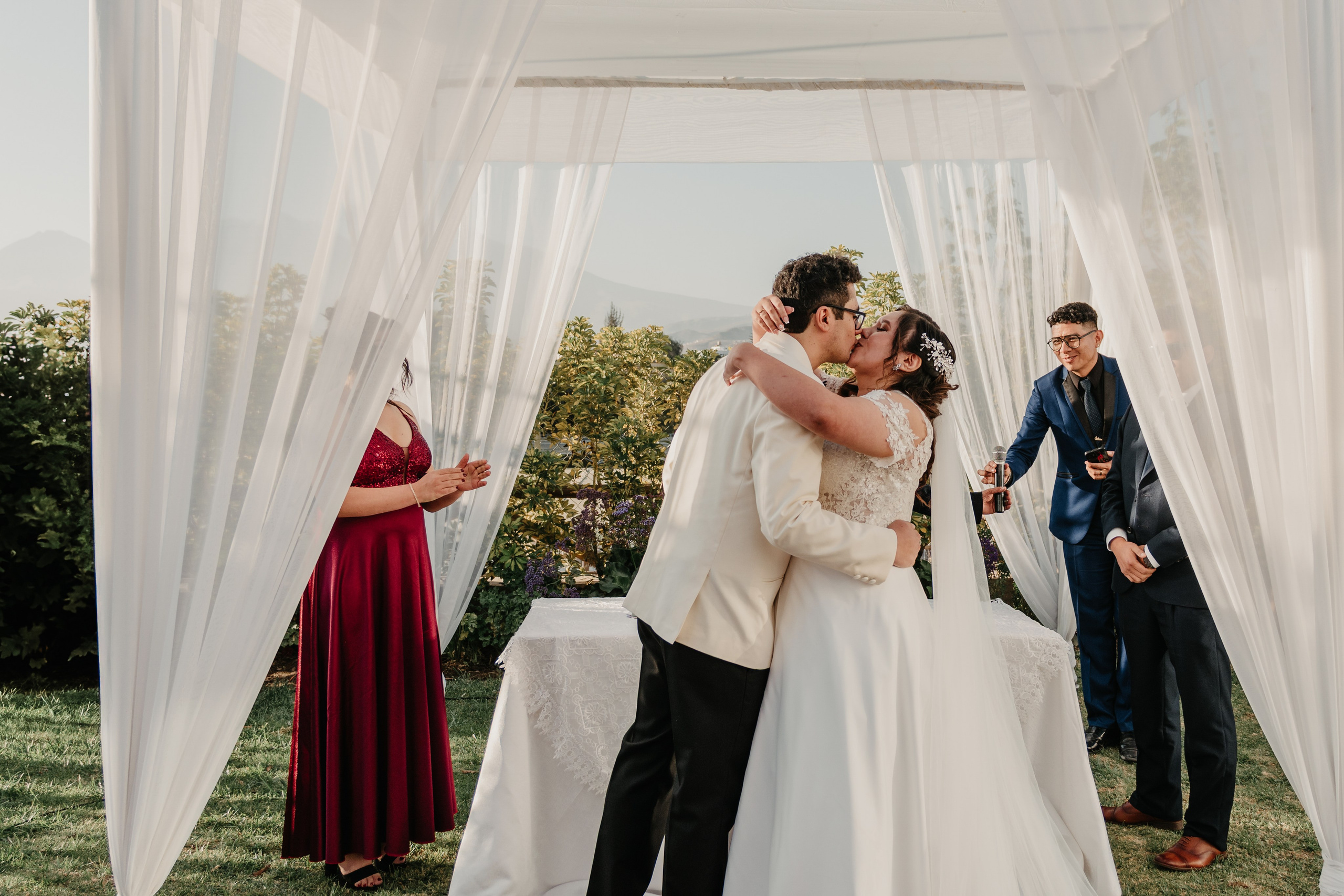 VANIA + LUIS BODA CIVIL. Studio KVTA | Fotografía y Video de Bodas en Arequipa