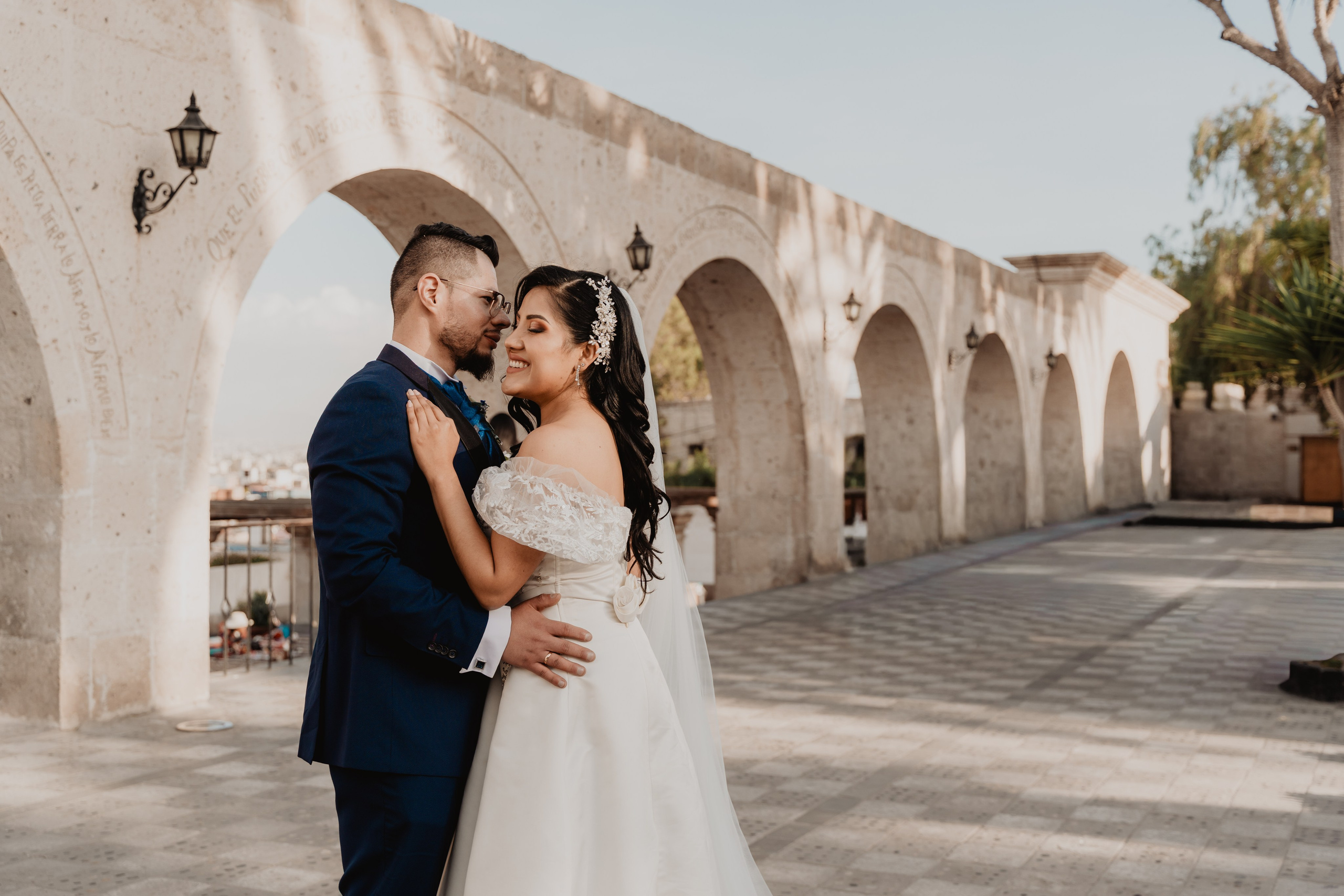 GABRIELA + JORGE | BODA CIVIL RELIGIOSA. Studio KVTA | Fotografía y Video de Bodas en Arequipa