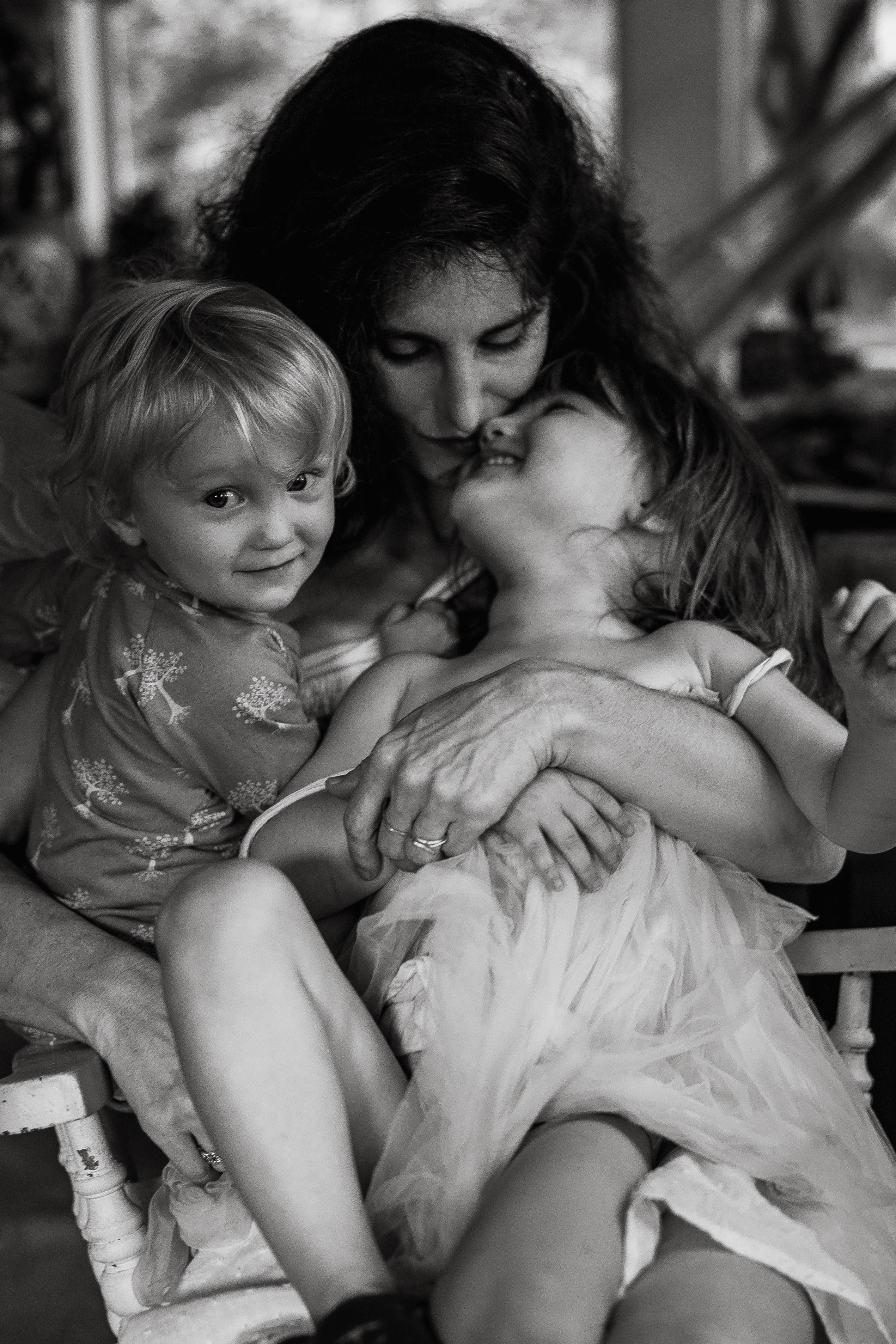 Avigail, Maya, Ben. At home. Wedding and family photographer and videographer PA, NJ, NY, DE, MD