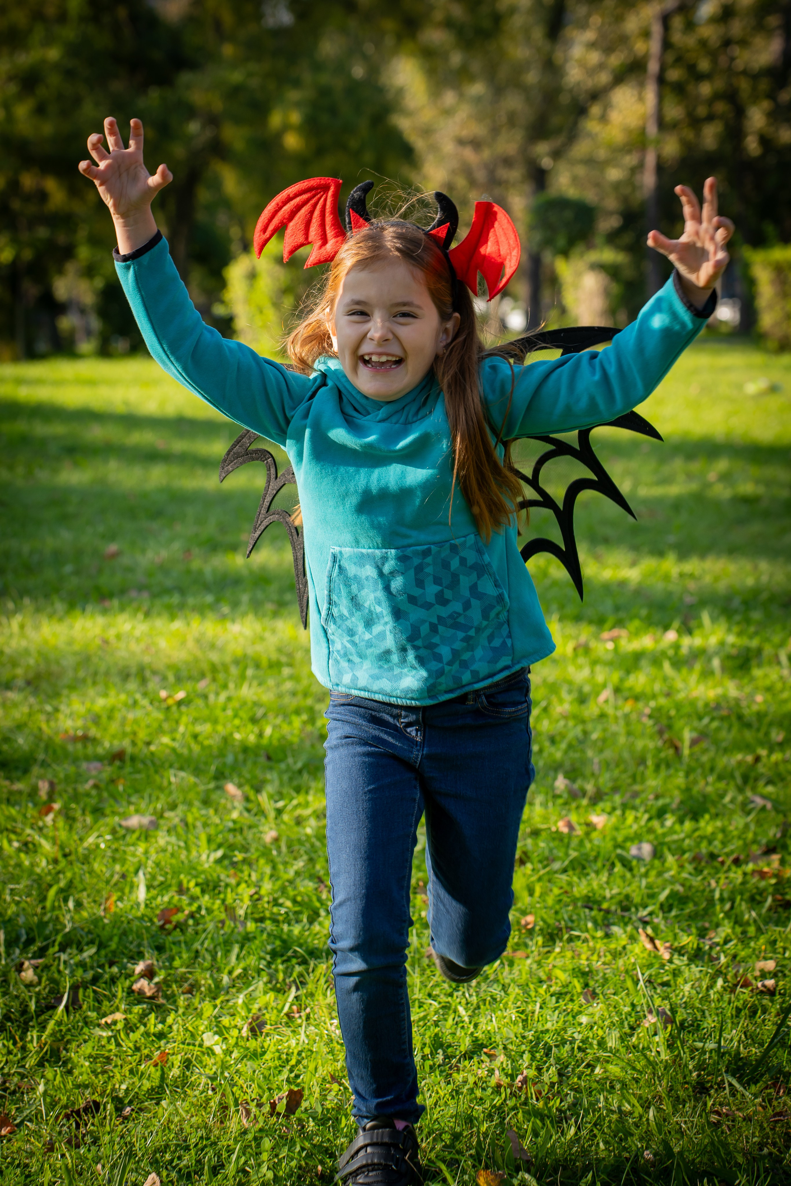 Sara & Clara Haloween. Adelinne