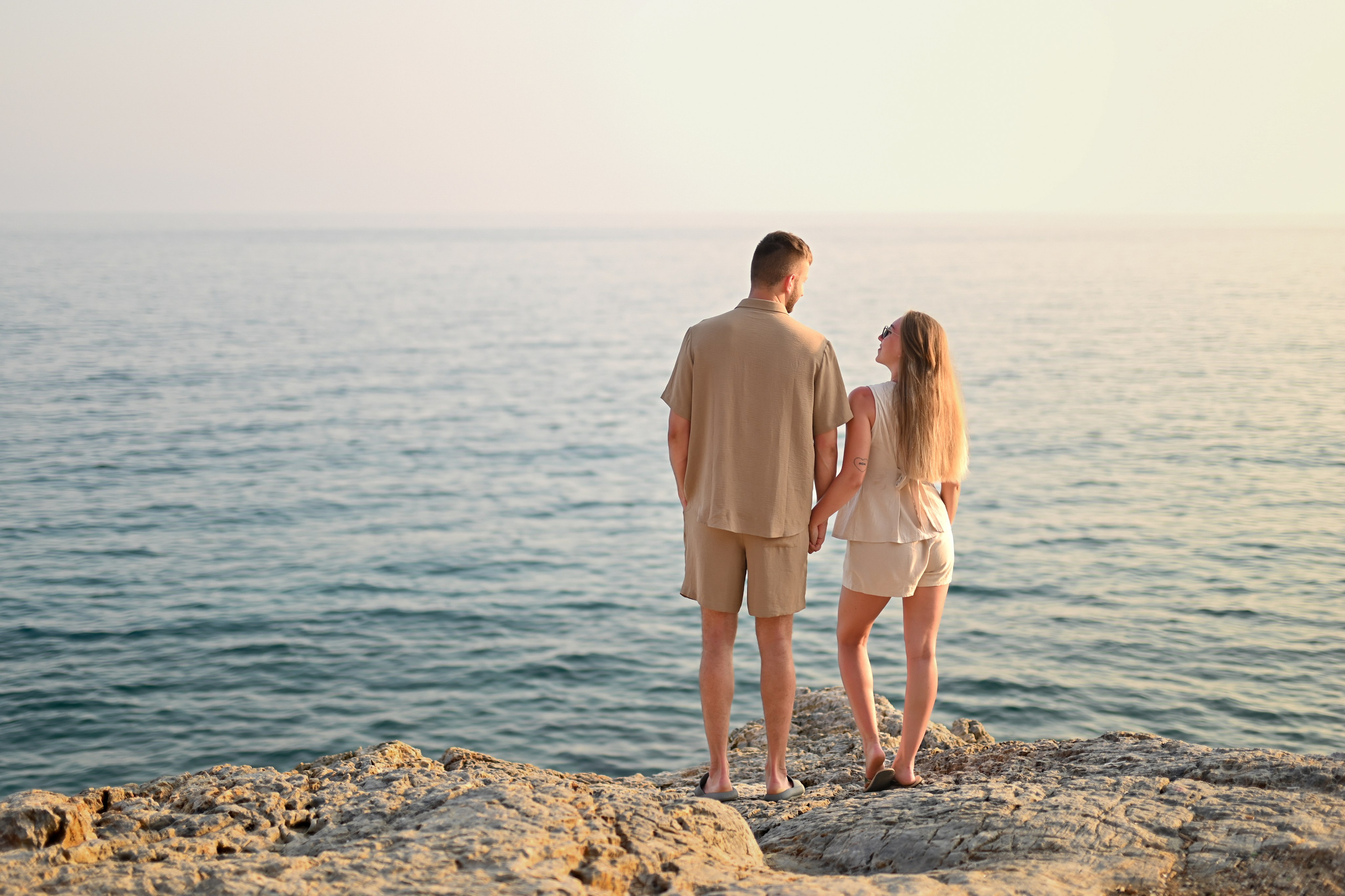 Love story на диком пляже в Конаклы. Photographer in Alanya, Side, Manavgat. Türkiye