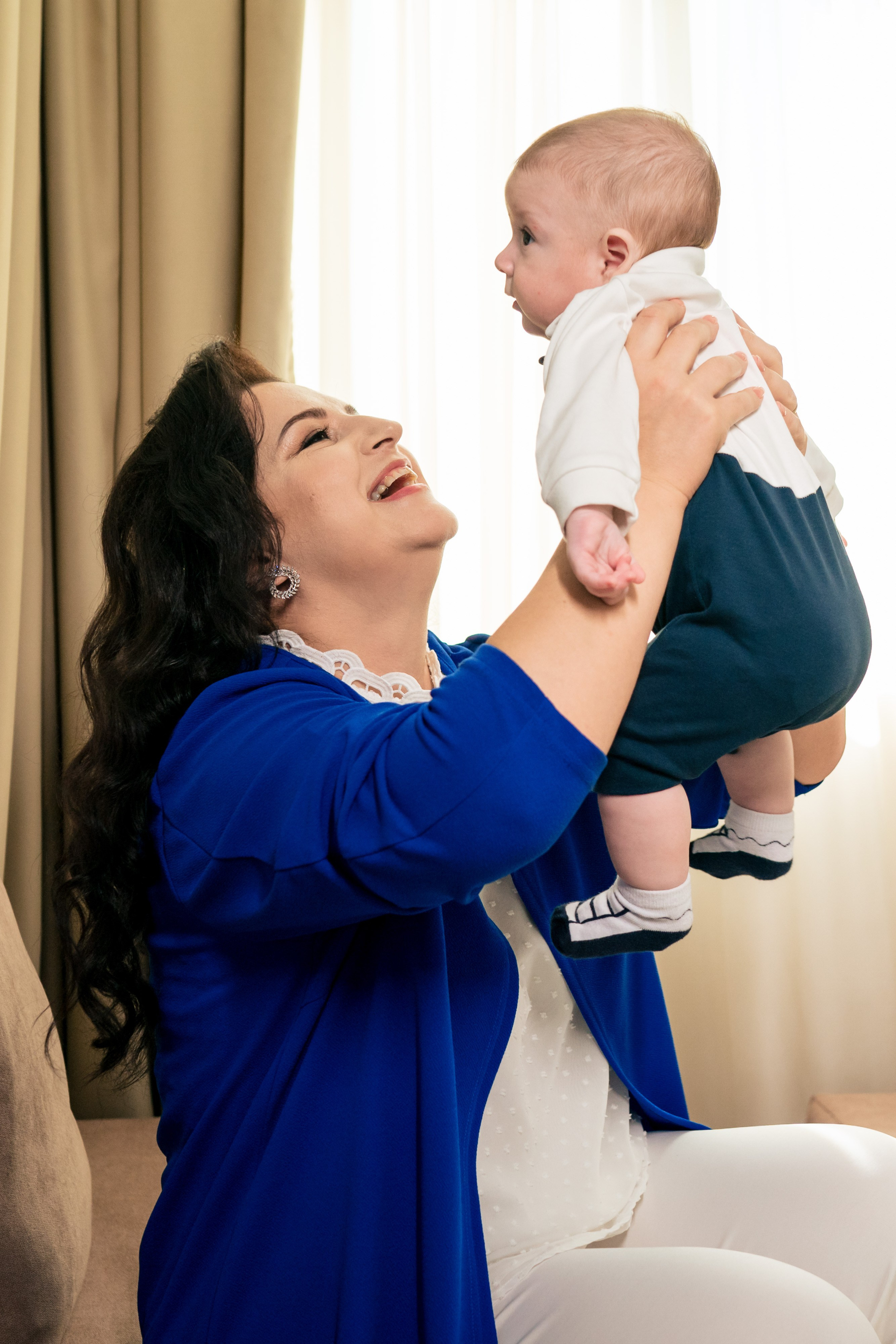 Sweetest devotion. Alexandru. Acasă