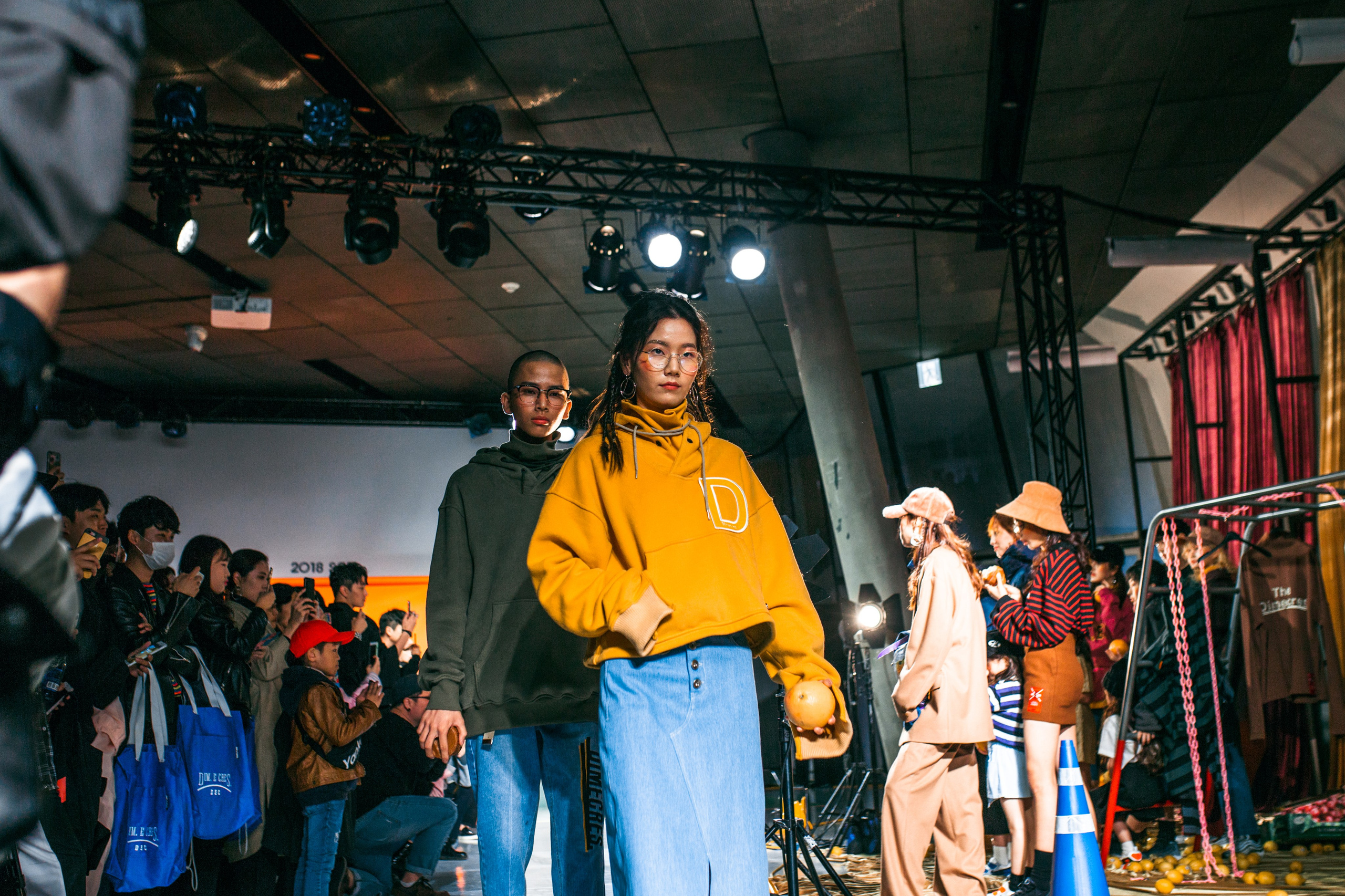 Seoul fashion week 2014 (CRES. E DIM show). Portrait photographer in South Korea Olga Lian