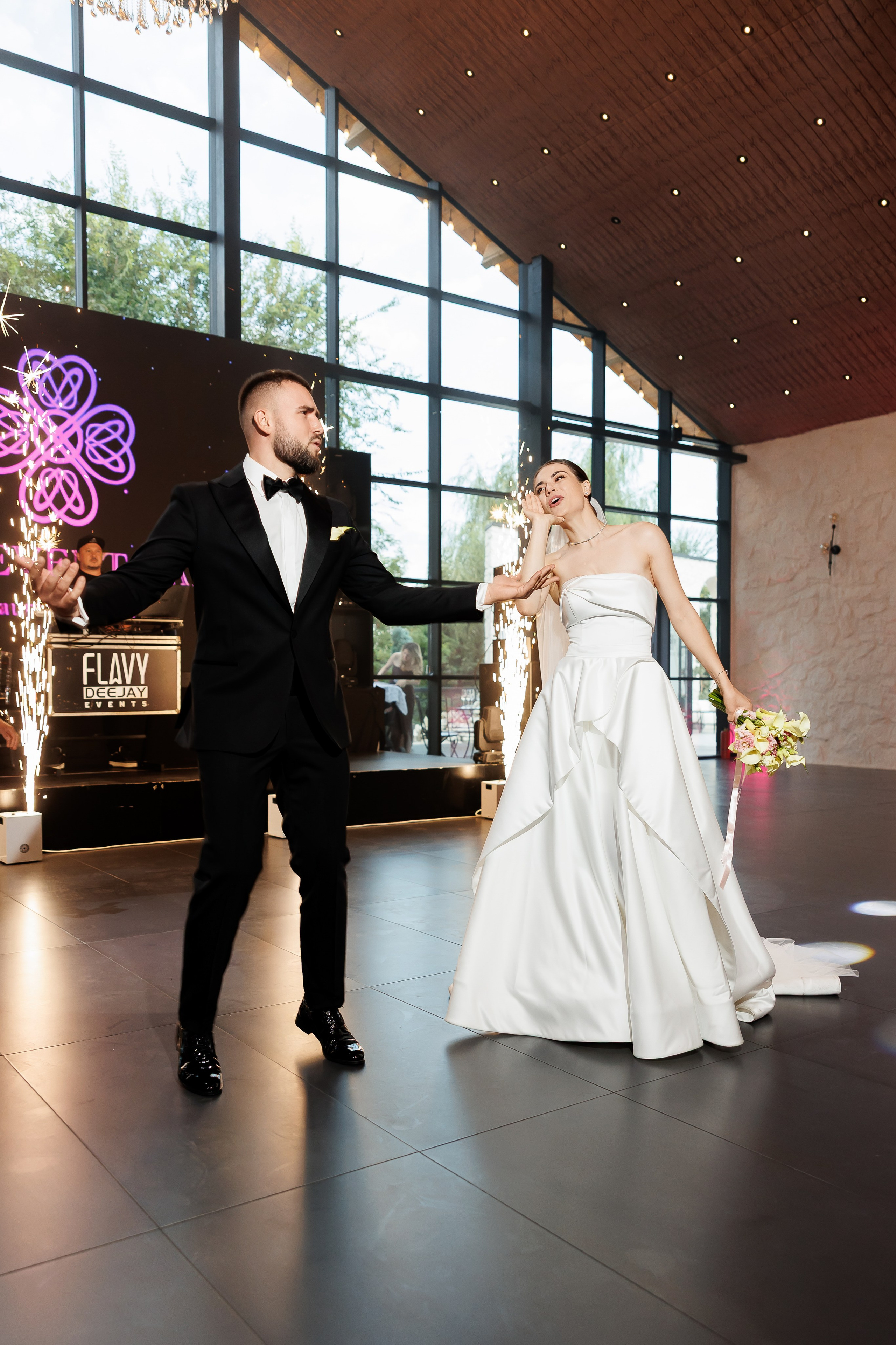 Gabriel & Evelina — Lago — Wedding Day. Servicii Foto și Video 067188353