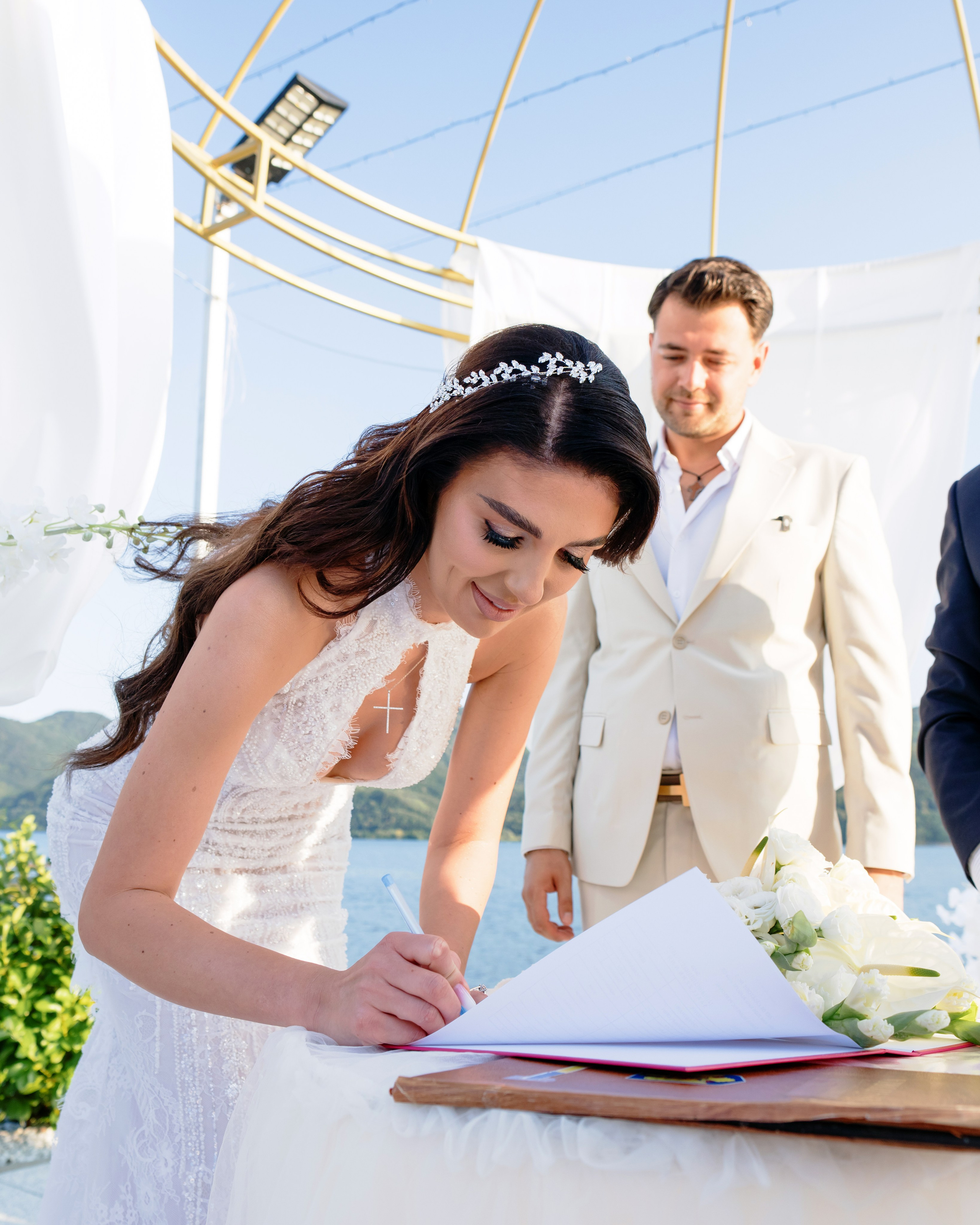 Iubire la apus pe Dunăre | Sonia & Bogdan. Andrei Marta | Fotograf Nuntă & Destination Wedding